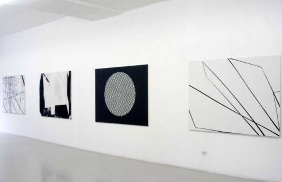 Exhibiton view, Martina Steckholzer, 2006
