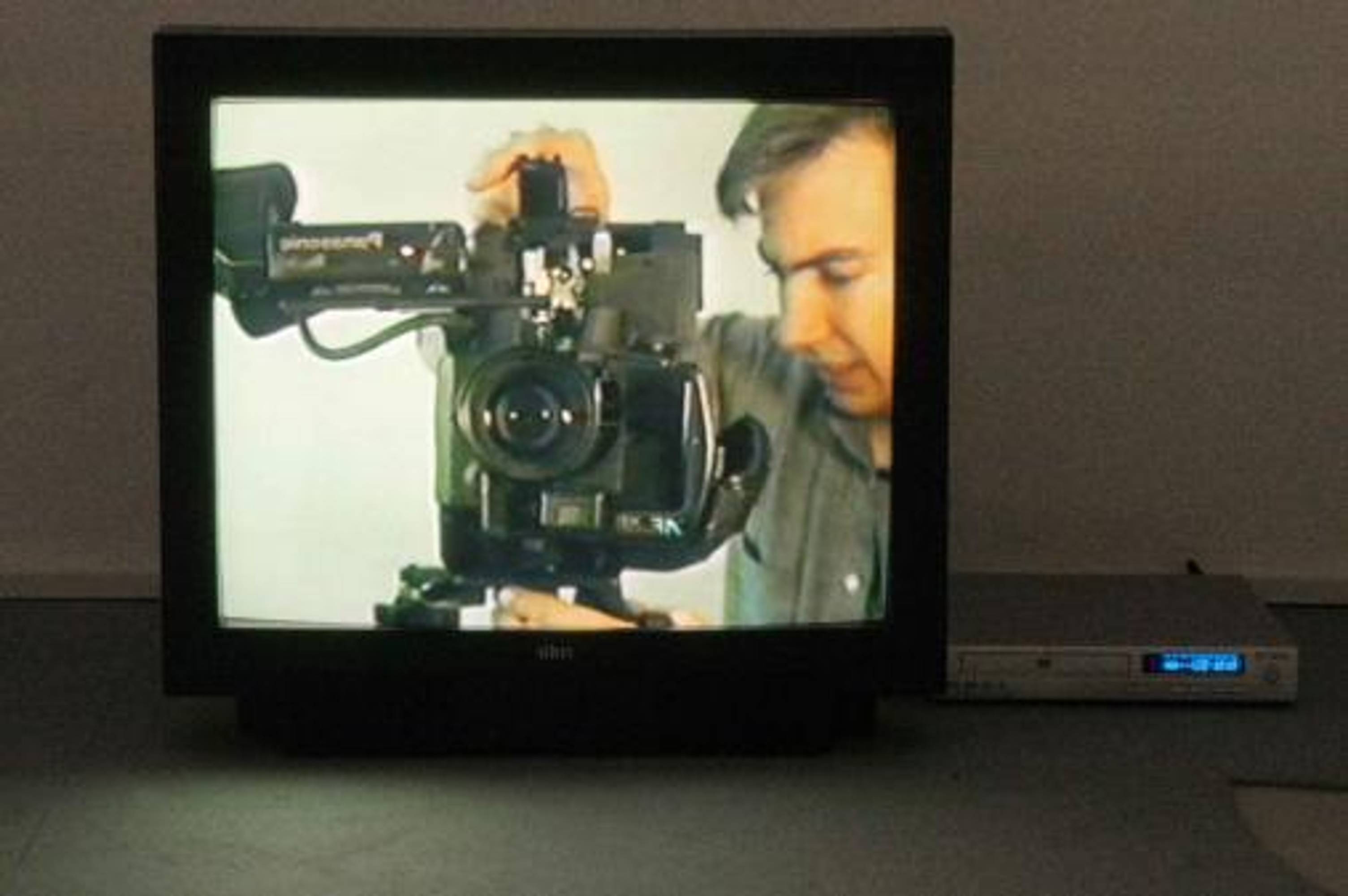 Exhibiton view, Sam Easterson, 2004