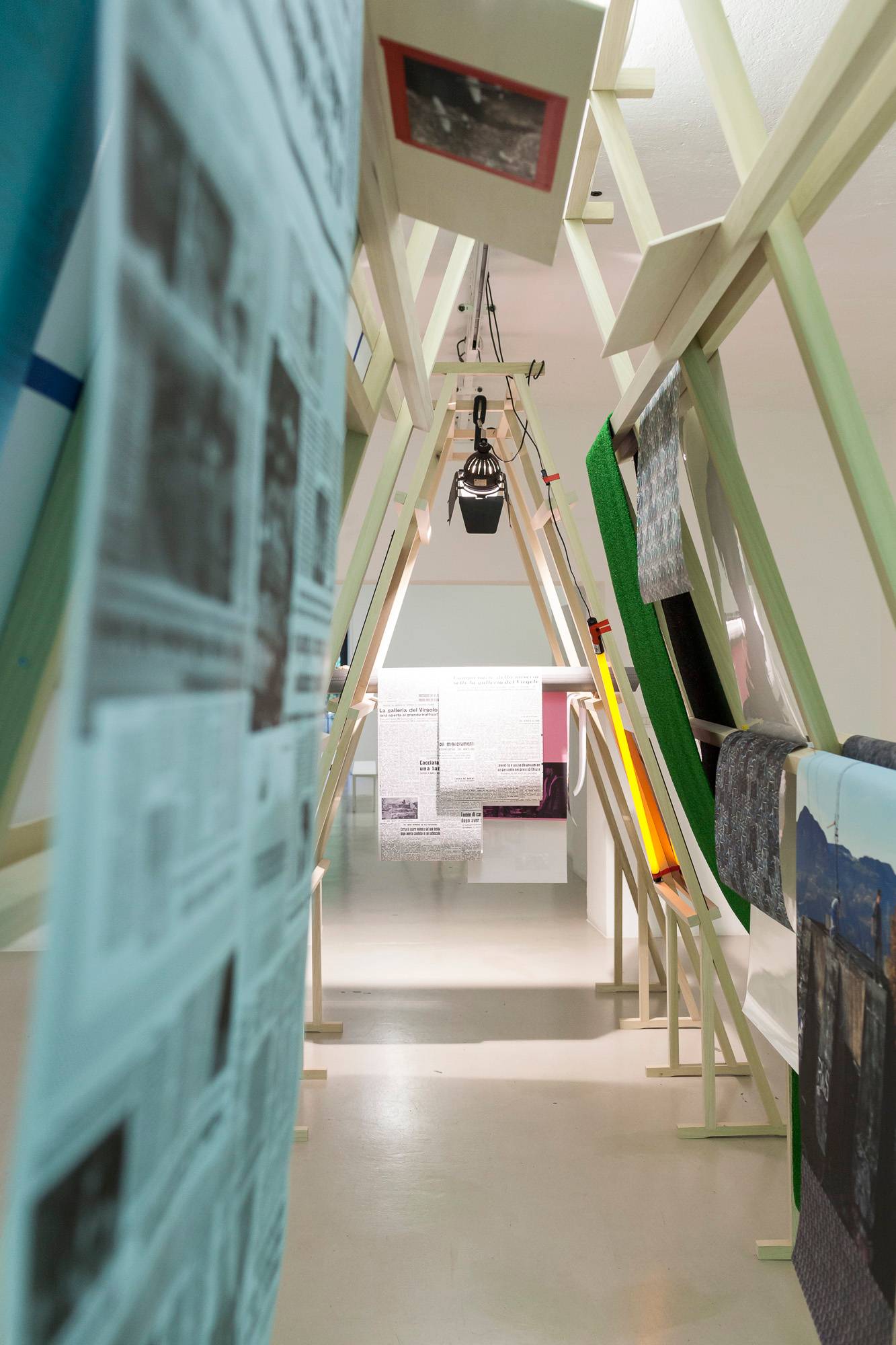 Can Altay, VFI, Virgolo Future Institute, Installation View
©ar/ge kunst_Lungomare, Bozen. Photo Tiberio Sorvillo, 2016