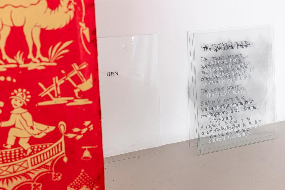 ©ar/ge kunst, Foto Tiberio Sorvillo – Visualite, 2019 Installation view della mostra di Romy Rüegger „Echoing Movements to Come“ presso ar/ge kunst Bolzano, a cura di Emanuele Guidi.