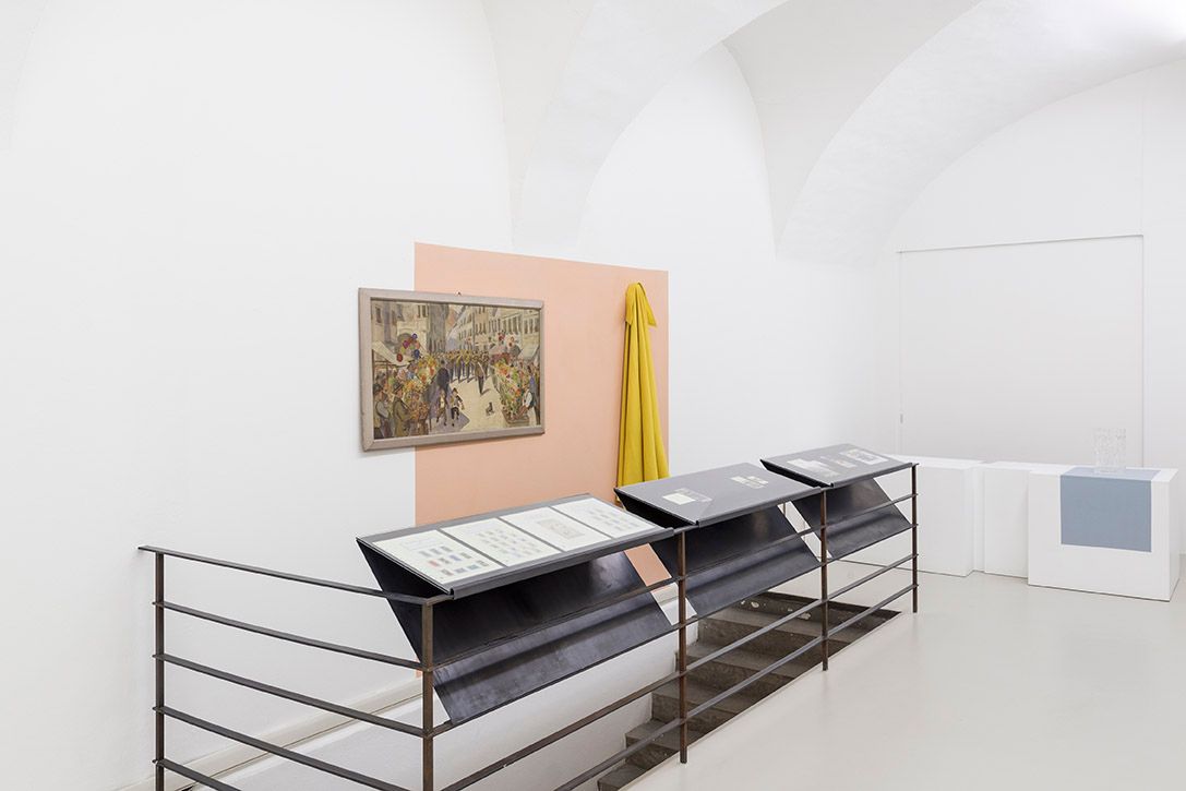 Paul Thuile, selection of the exhibition Serra III, curated by Paul Thuile at Gärtnerei Schullian Floricultura, installation view. Photo Guadagnini ©argekunst