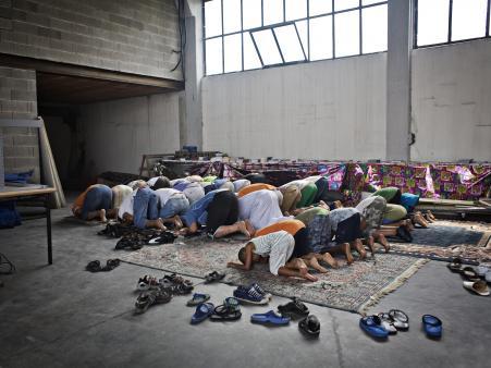 Nicolò DegiorgisHidden Islam – Islamic makeshift places of worship in north – east Italy, photograph (2009-11). Courtesy of the artist
