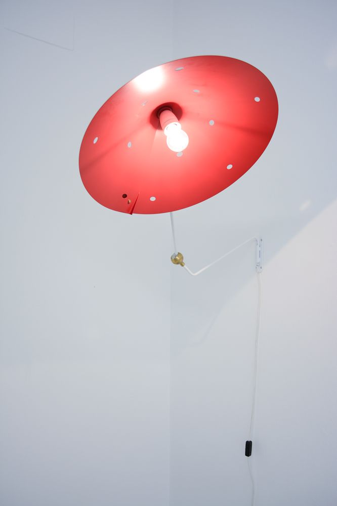 Janette Laverrière, Chapeau chinois, 2011. Courtesy of the artist and Silberkuppe Berlin, photo by aneres