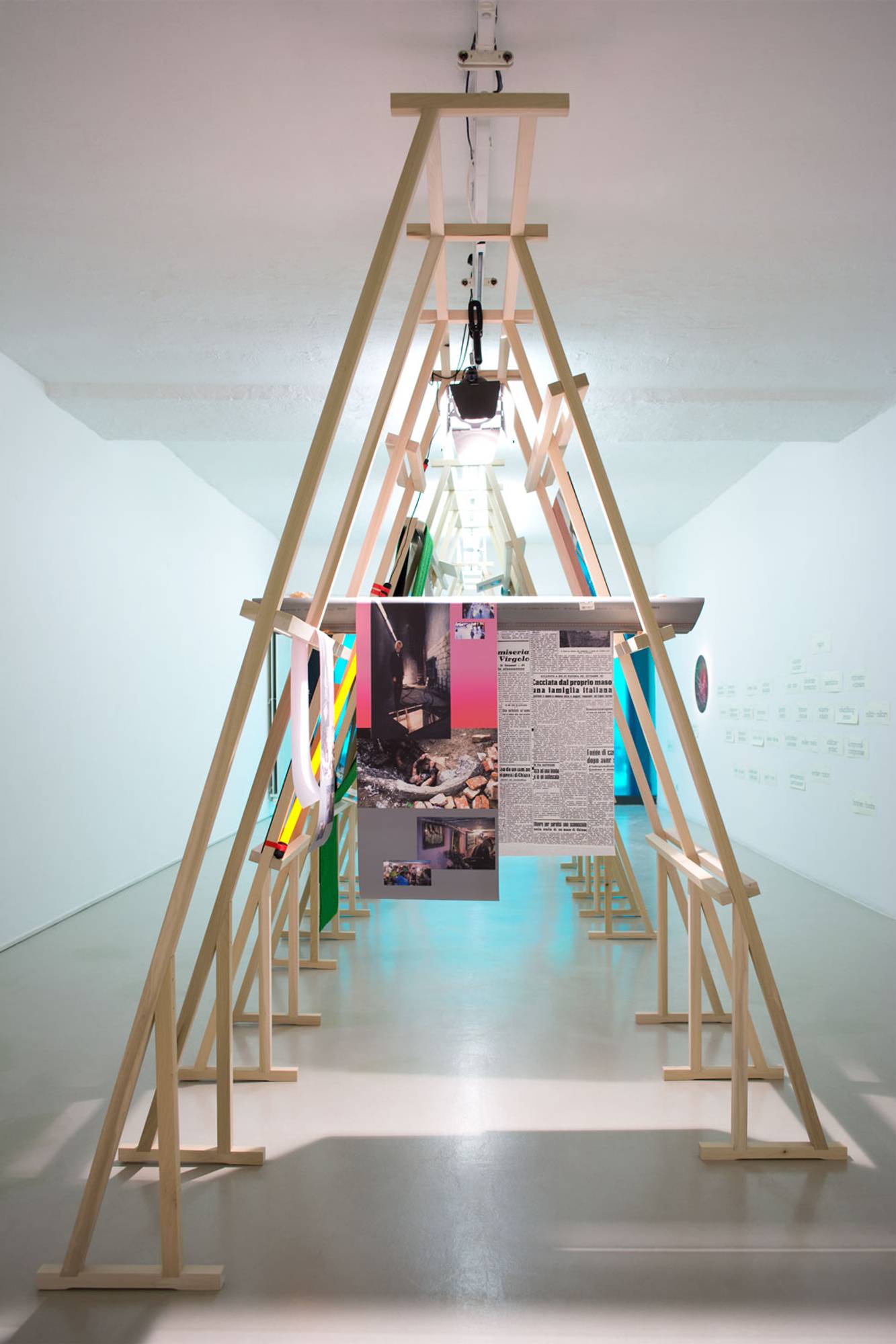 Can Altay, VFI, Virgolo Future Institute, Installation View
©ar/ge kunst_Lungomare, Bozen. Photo aneres, 2016