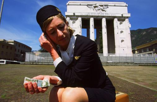 Exhibiton view, to actuality, Yane Calovski, 2002