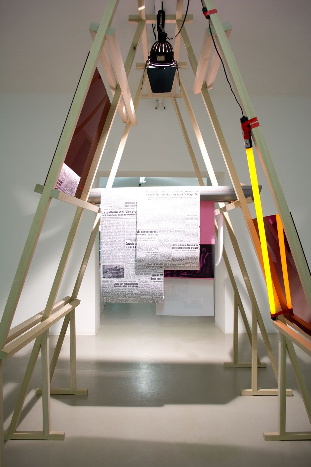 Can Altay, VFI, Virgolo Future Institute, Installation View  ©ar/ge kunst_Lungomare, Bozen. Photo aneres, 2016