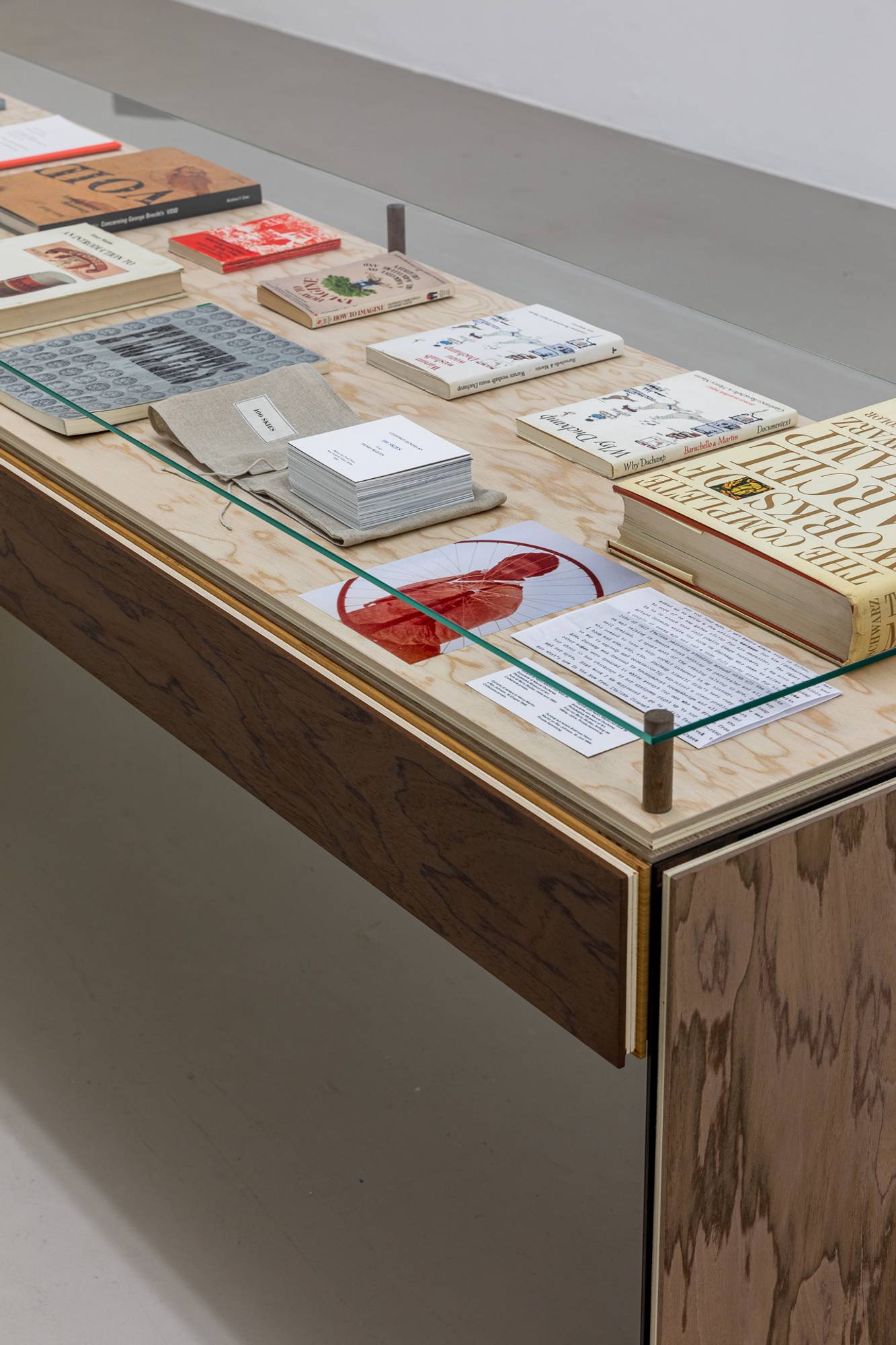 Correspondences: about Henry Martin, exhibition view, ©ar/ge kunst, photo Luca Guadagnini, 2022