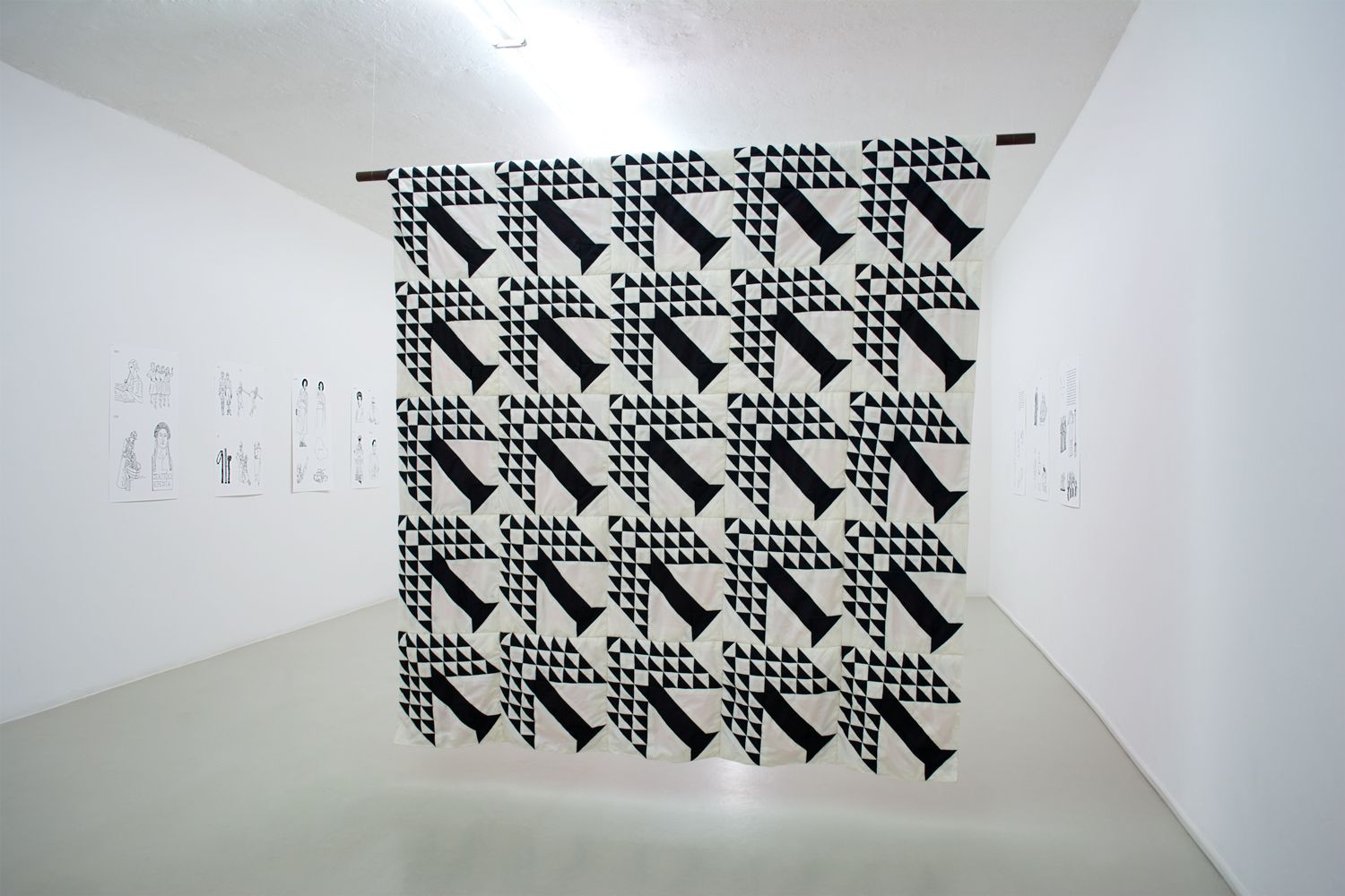 Olivia Plender, Many Maids Make Much Noise, Exhibition view at ar/ge kunst Bolzano, Foto aneres,2015