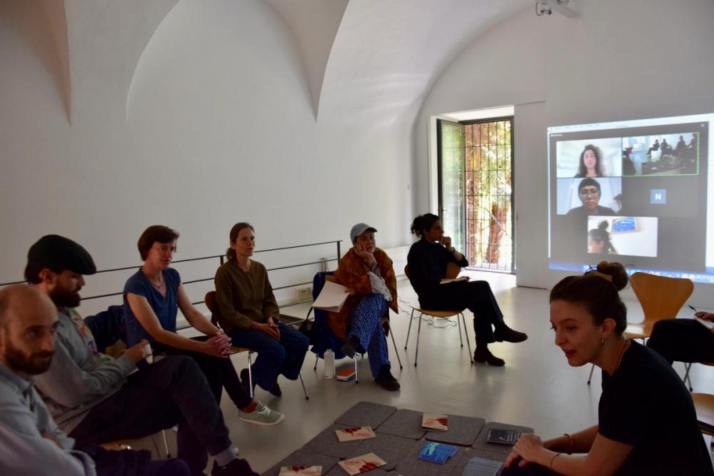 Workshop by Paola Pietronave in collaboration with Gudskul Ekosistem. Photo Greta Martina