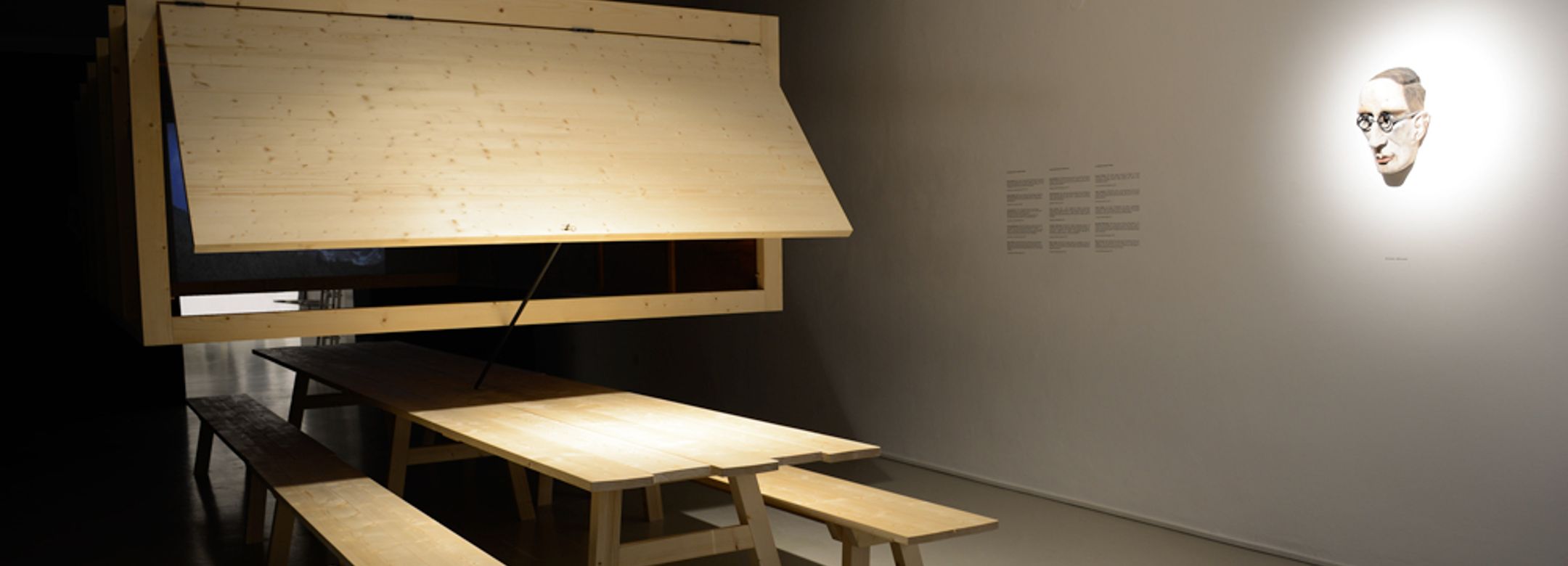 Gareth Kennedy, Die Unbequeme Wissenschaft (The Uncomfortable Science)
Installation design by Harry Thaler, Produced by Kofler and Deplau, San Felice / Val di Non
© ar/ge kunst, Aneres 2014