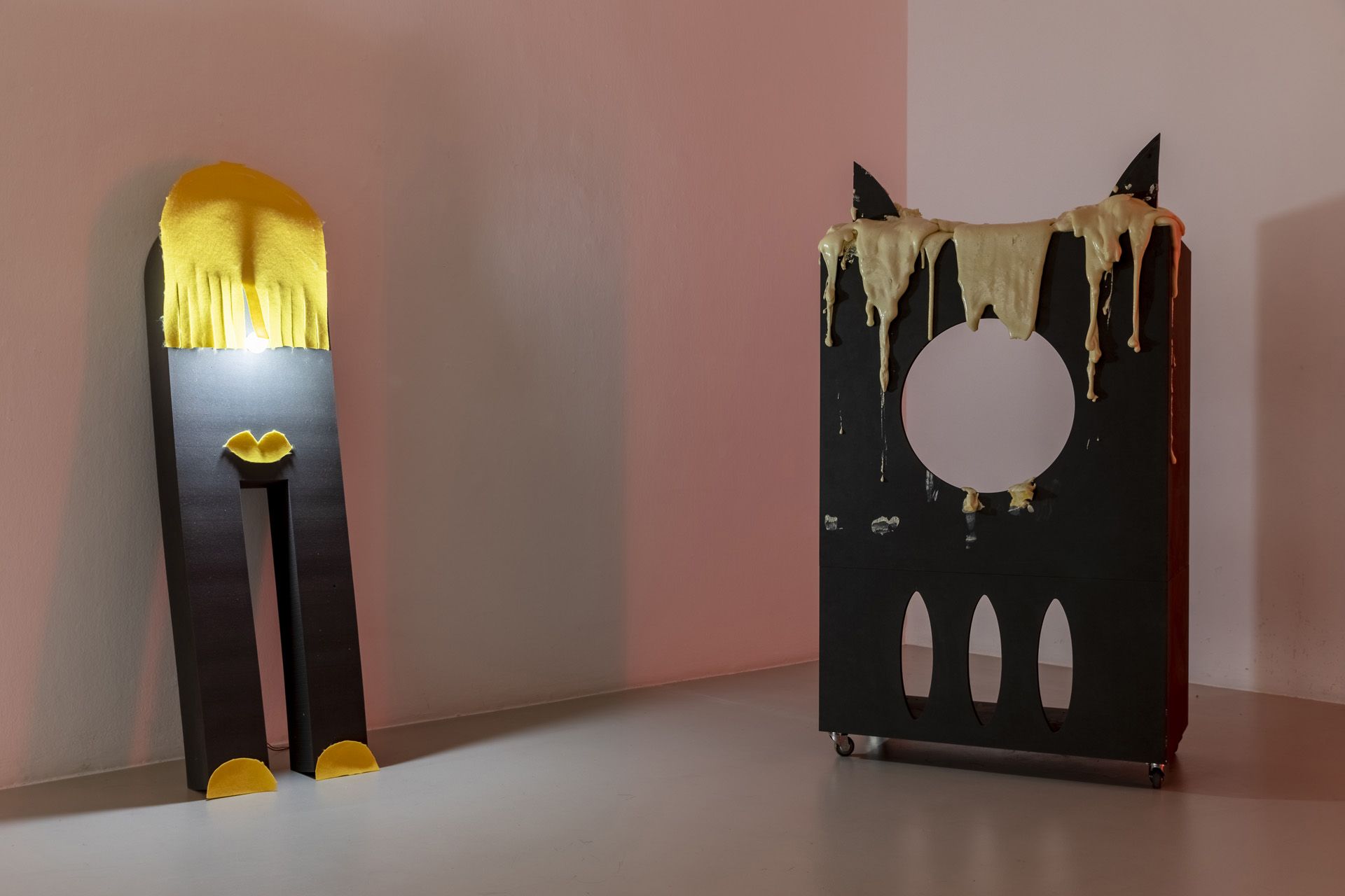 second phase, installation view of the exhibition “Temporary Lovers” by Parasite 2.0  © ar/ge kunst. Foto: Luca Guadagnini