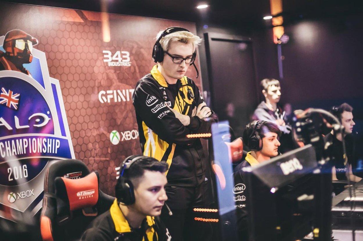 Red Bull eSports features the Team Dignitas Halo squad | Dignitas