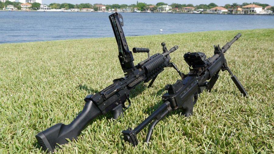 Cs Go The Negev Vs The M249 Which Should You Buy Dignitas