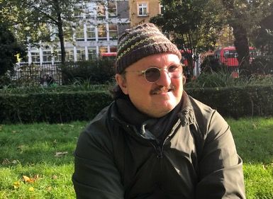 Missing alternative text