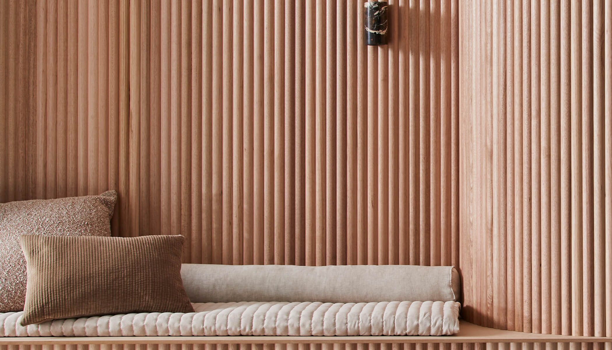 A close up detail shot of a curved wall showing our easycraft contours range