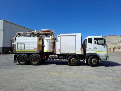 2009 Mitsubishi Fuso Vacuum Truck