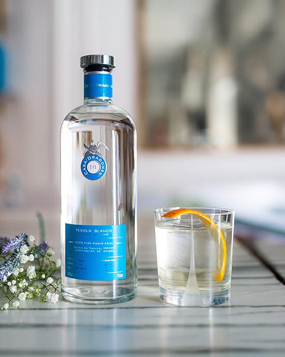 casa-dragones-blanco-negroni-featured-image-v2.jpg