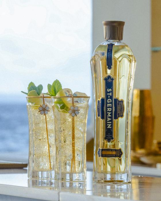 CLRecipe-RecipeImage-St-GermainElderflowerLiqueur-HugoSpritz.jpg