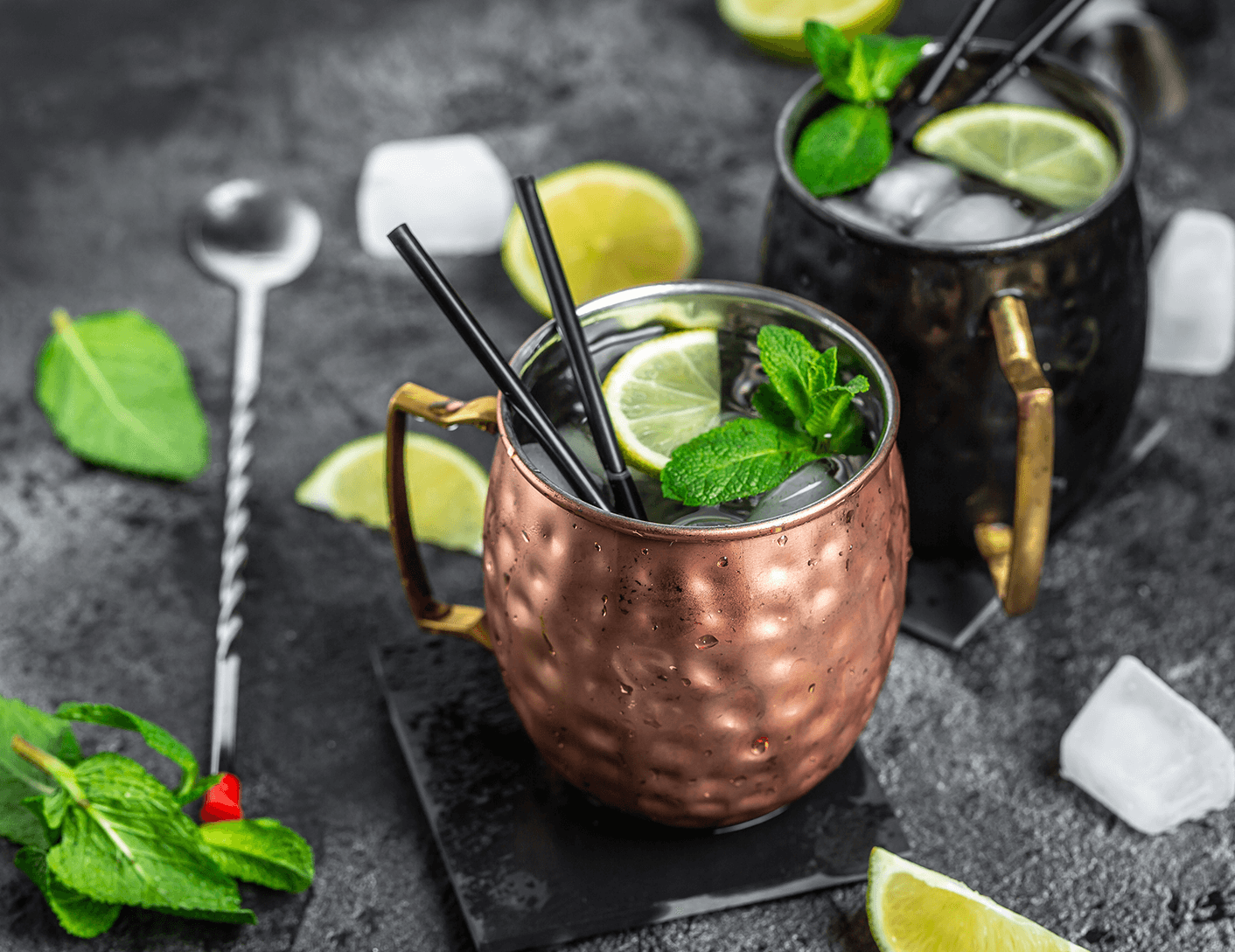 20221019_Vegan_Friendsgiving_Editorial_split_moscow_mule.png