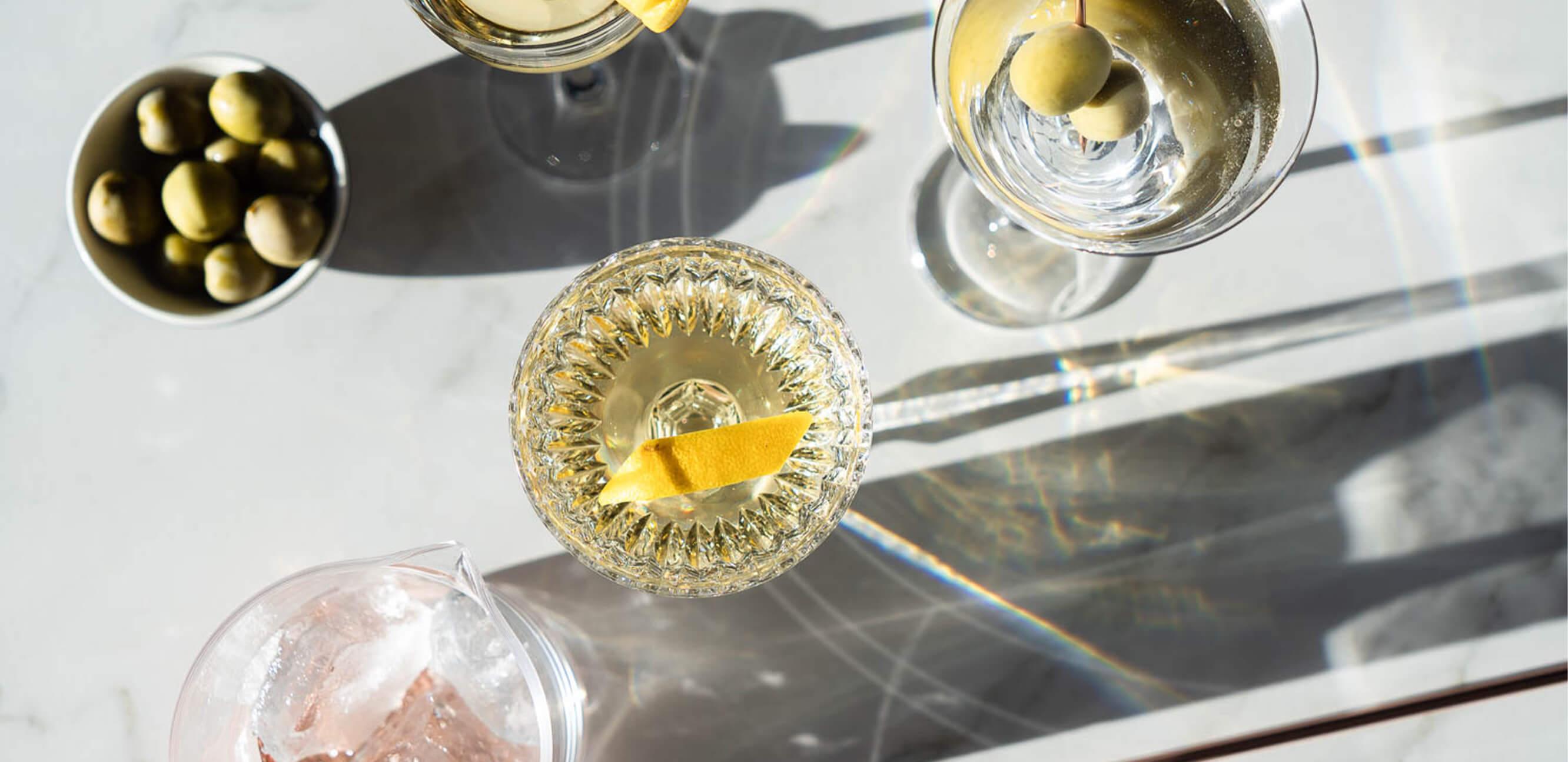20220811_Modern_Cocktails_Editorial_Hero_Desktop.jpg