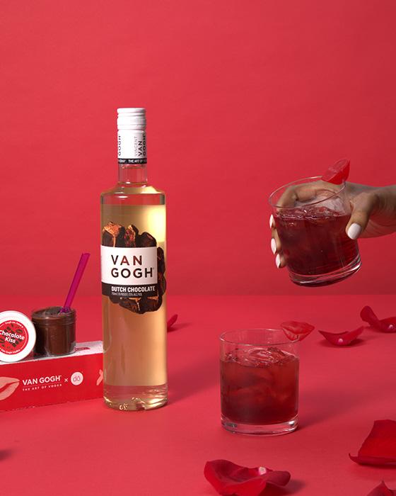 van_gogh_vodka_dutch_smootch_featured_image.jpg