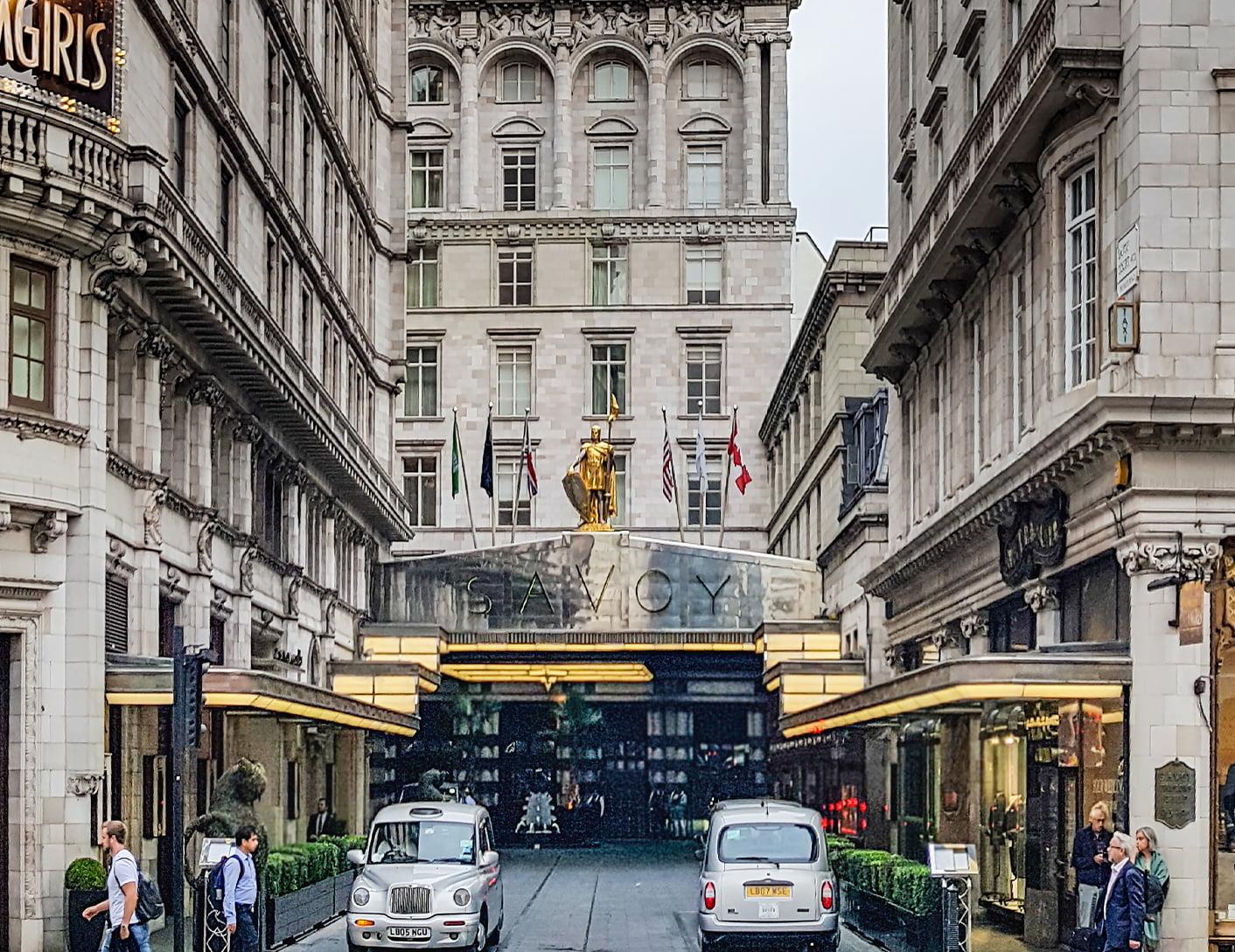 202206026_Savoy_Editorial_split_3.jpg