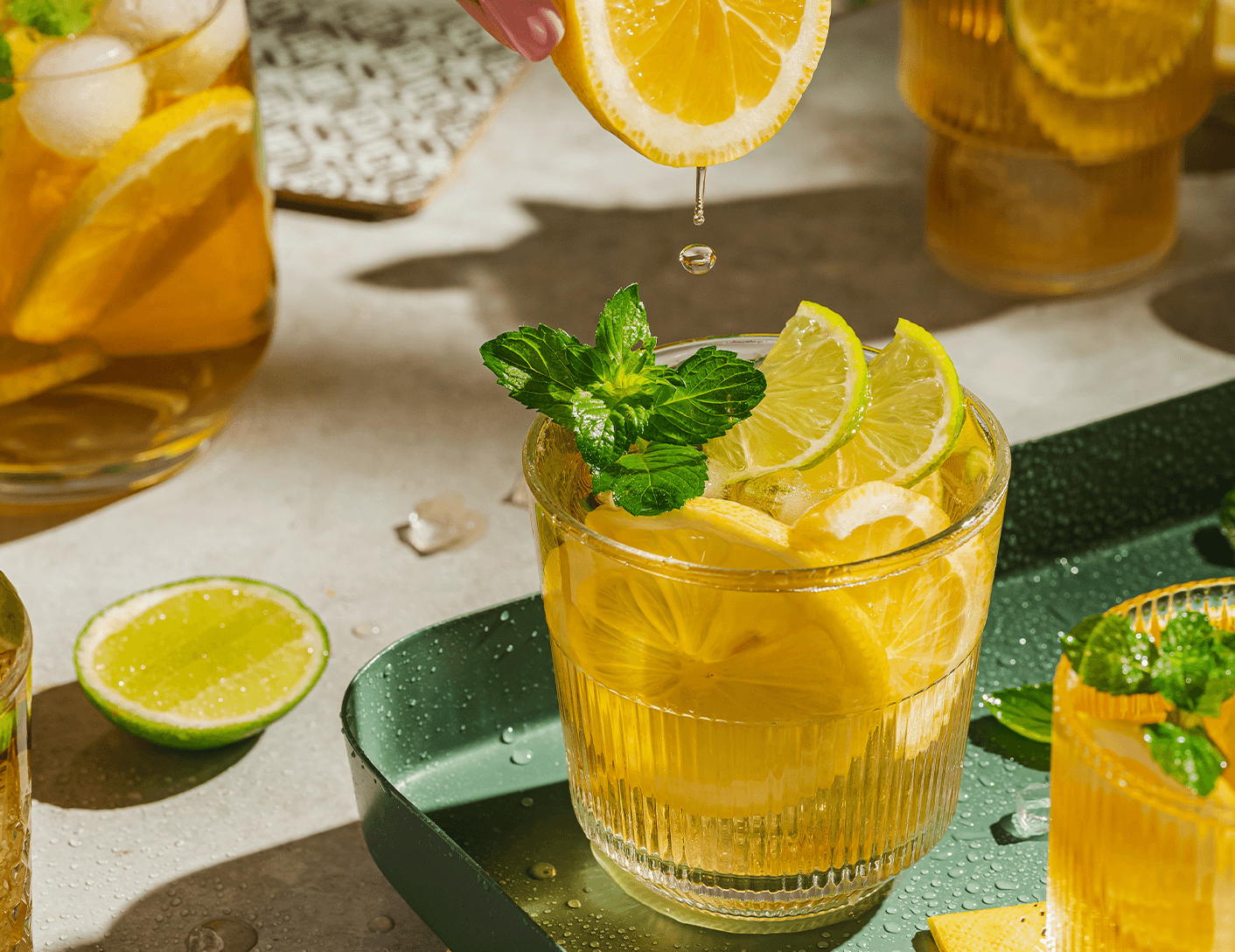 20220811_Citrus_in_Cocktails_Editorial_split_2.png
