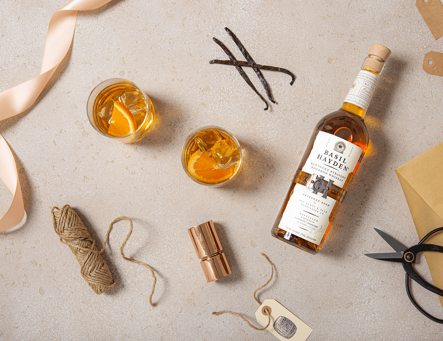 Basil_Hayden_Editorial__vanilla_of_Split_Tout.png