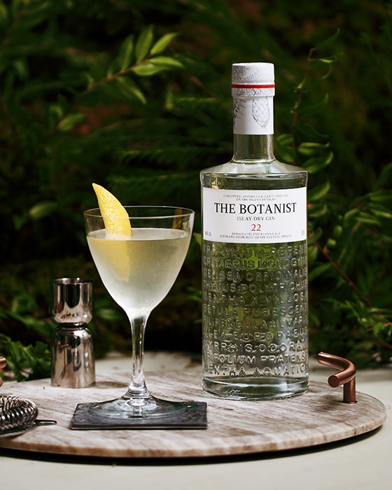 the_botanist_martini_featured_image.jpg