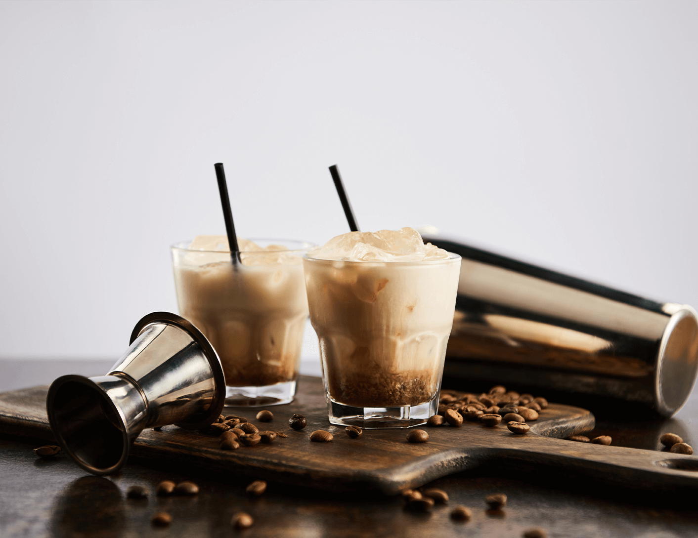 20221019_Vegan_Friendsgiving_Editorial_split_white_russian.png