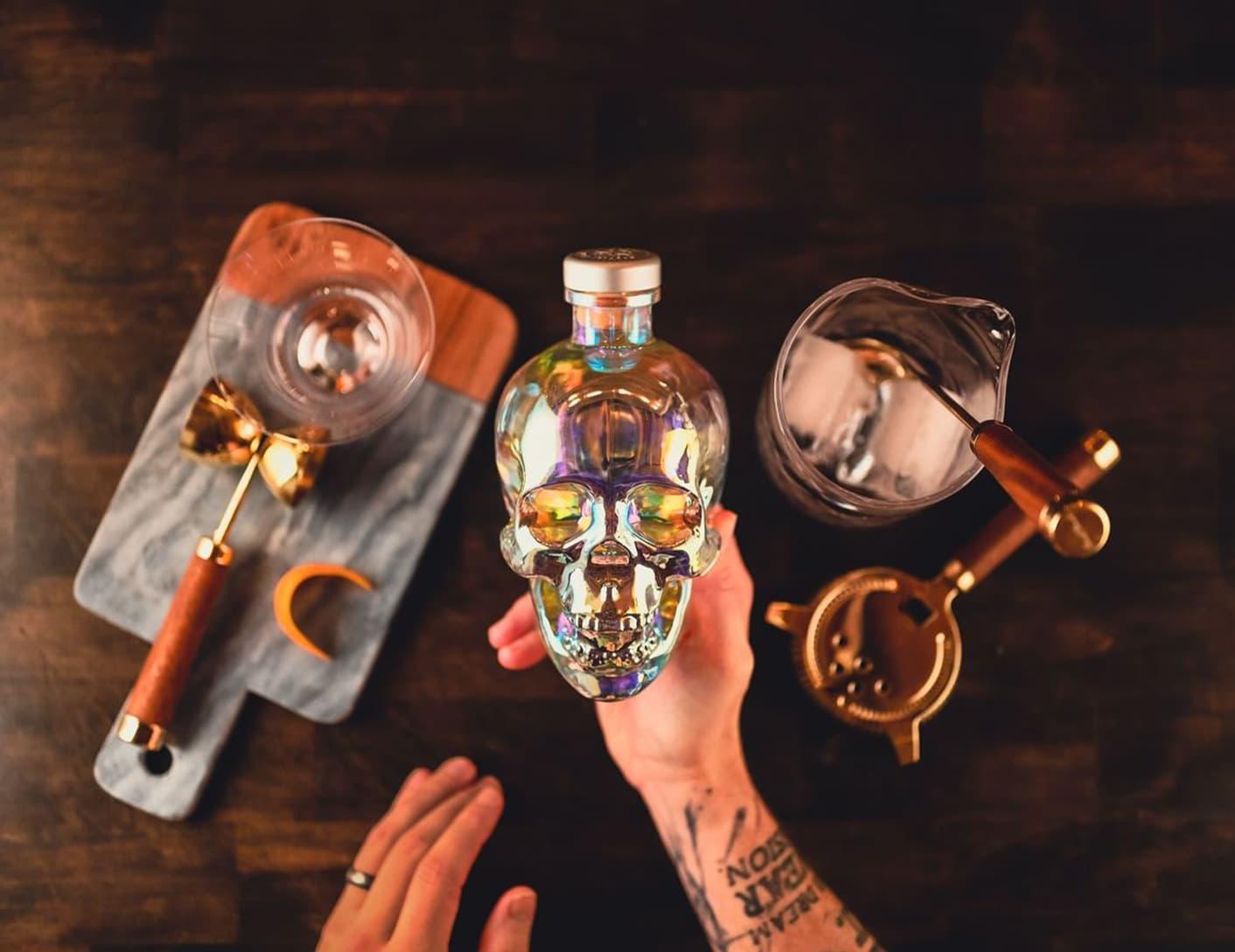 20220302_Crystal_Head_BTB_Editorial_Split_Tout_3.jpg