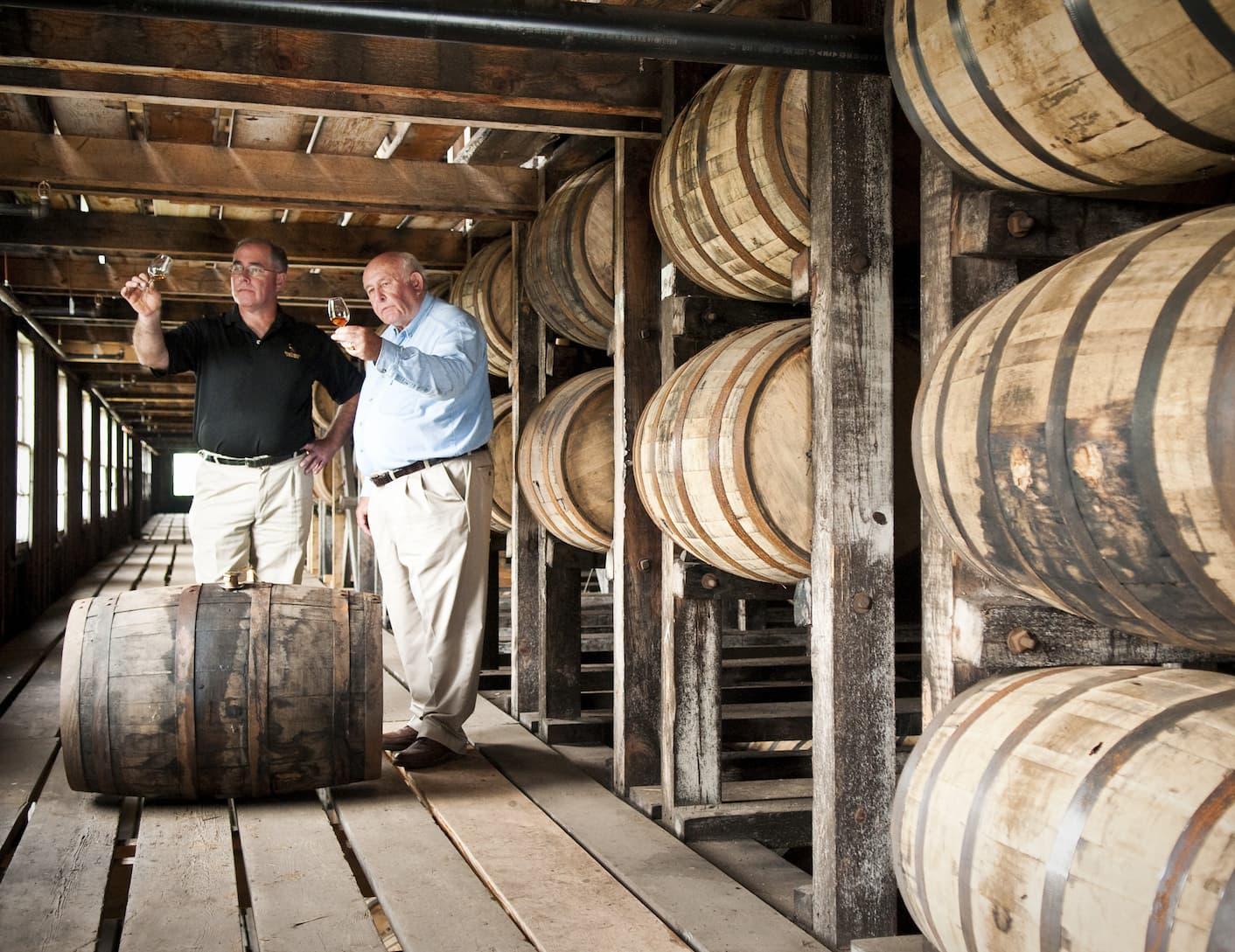 20220808_Artistry_of_Bourbon_Editorial_split_1.jpg