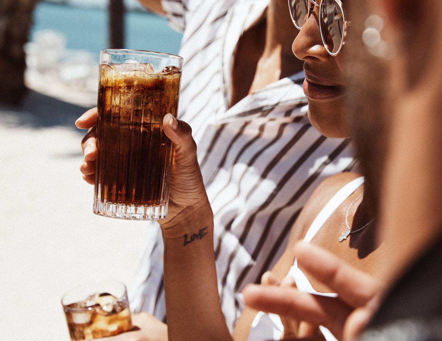 BACARDI_Bacardi_Cola_LifestyleAsset_PKX.jpg