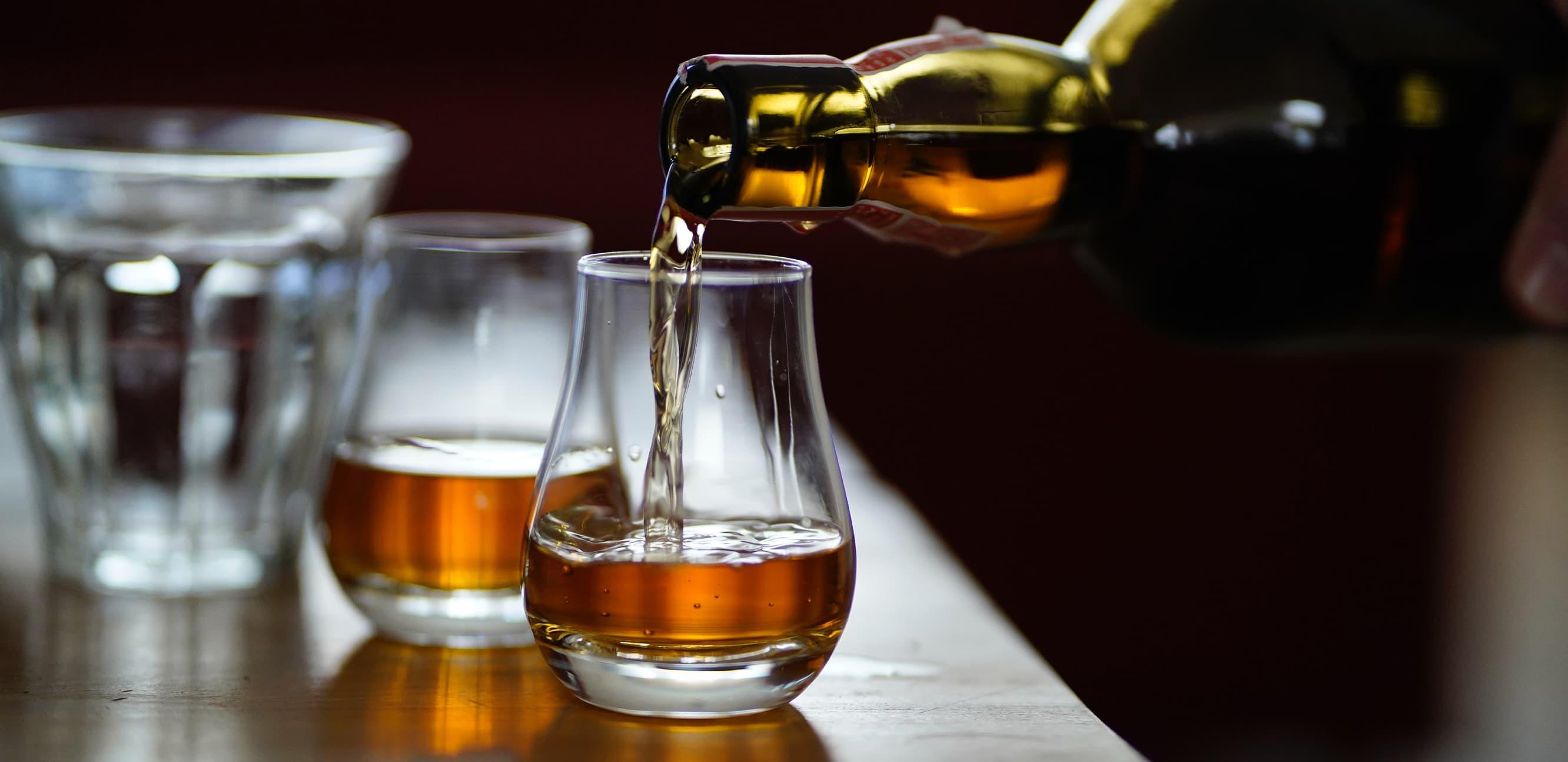 20220808_Artistry_of_Bourbon_Editorial_Hero_Desktop.jpg