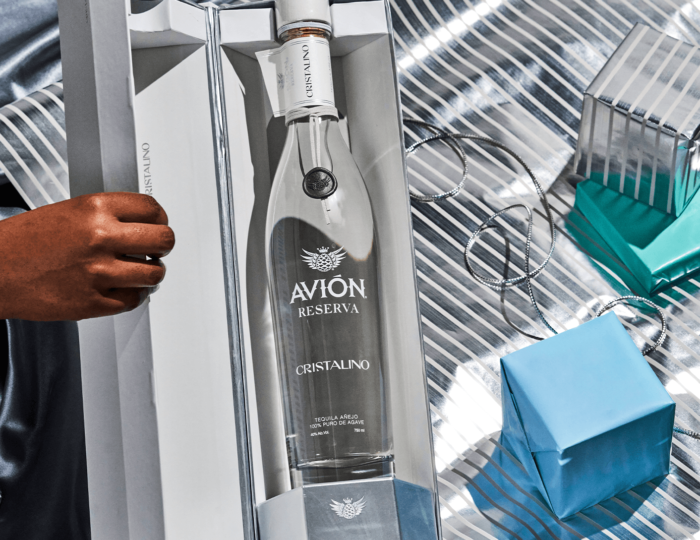 20221019_Avion_Editorial_split-Cristalino.png