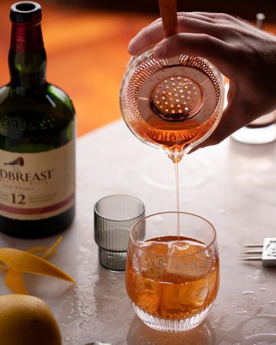 redbreast_flying_old_fashioned_featured_image.jpg
