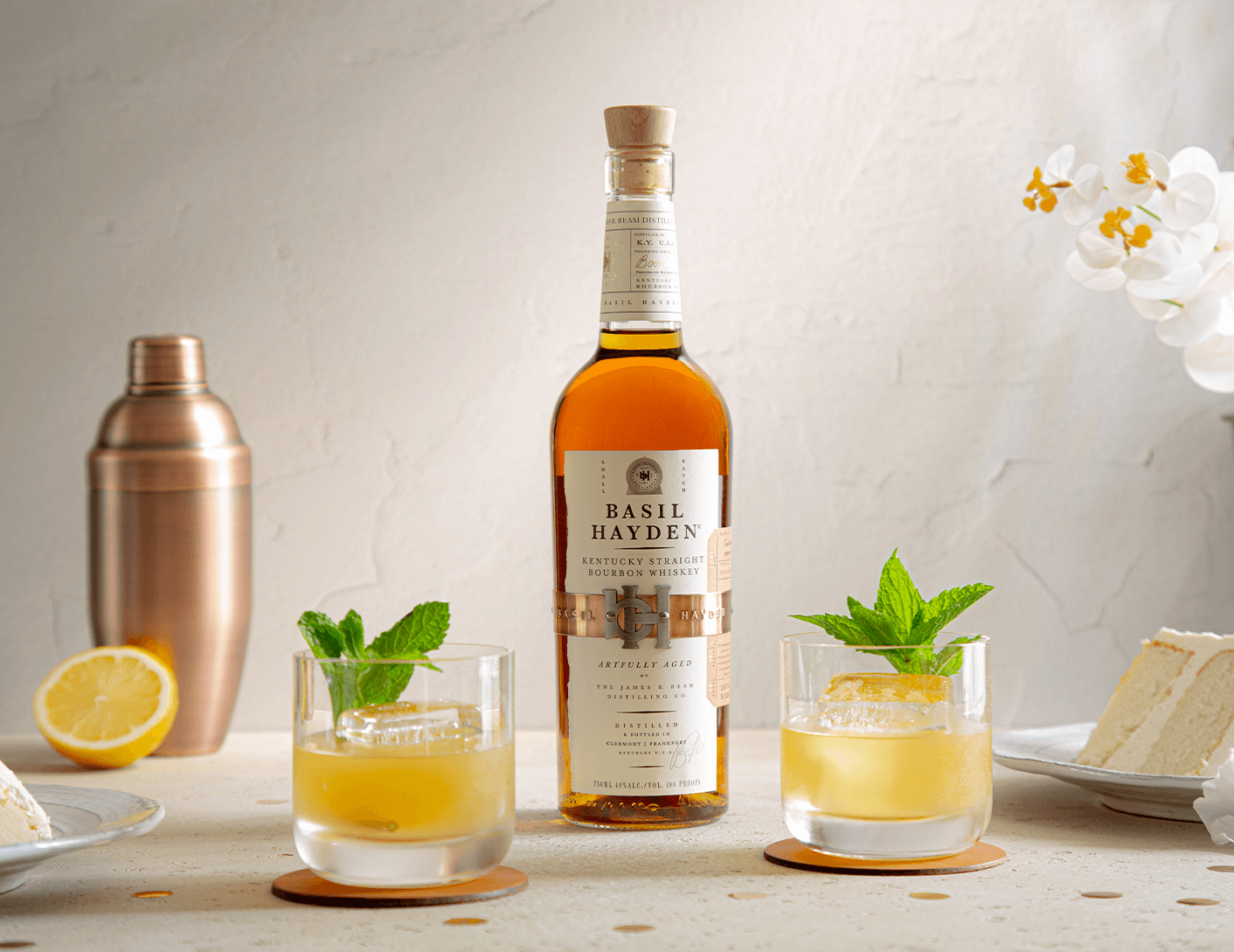 Basil_Hayden_Editorial__Split_Tout_-_pineapple_smash.png