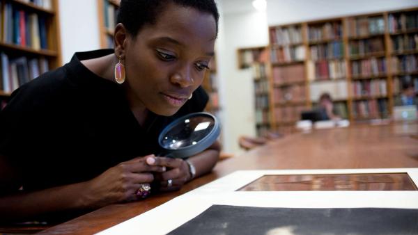 Njideka Akunyili Crosby on Georges Seurat’s Embroidery; The Artist’s ...