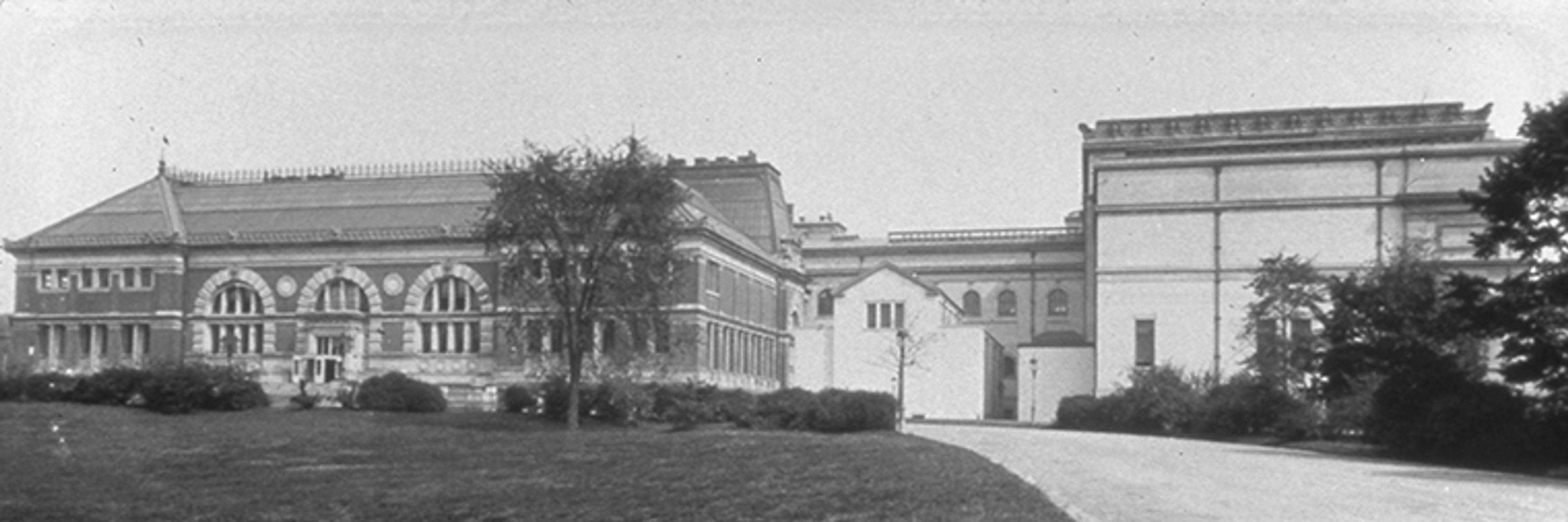 History of the library Weston