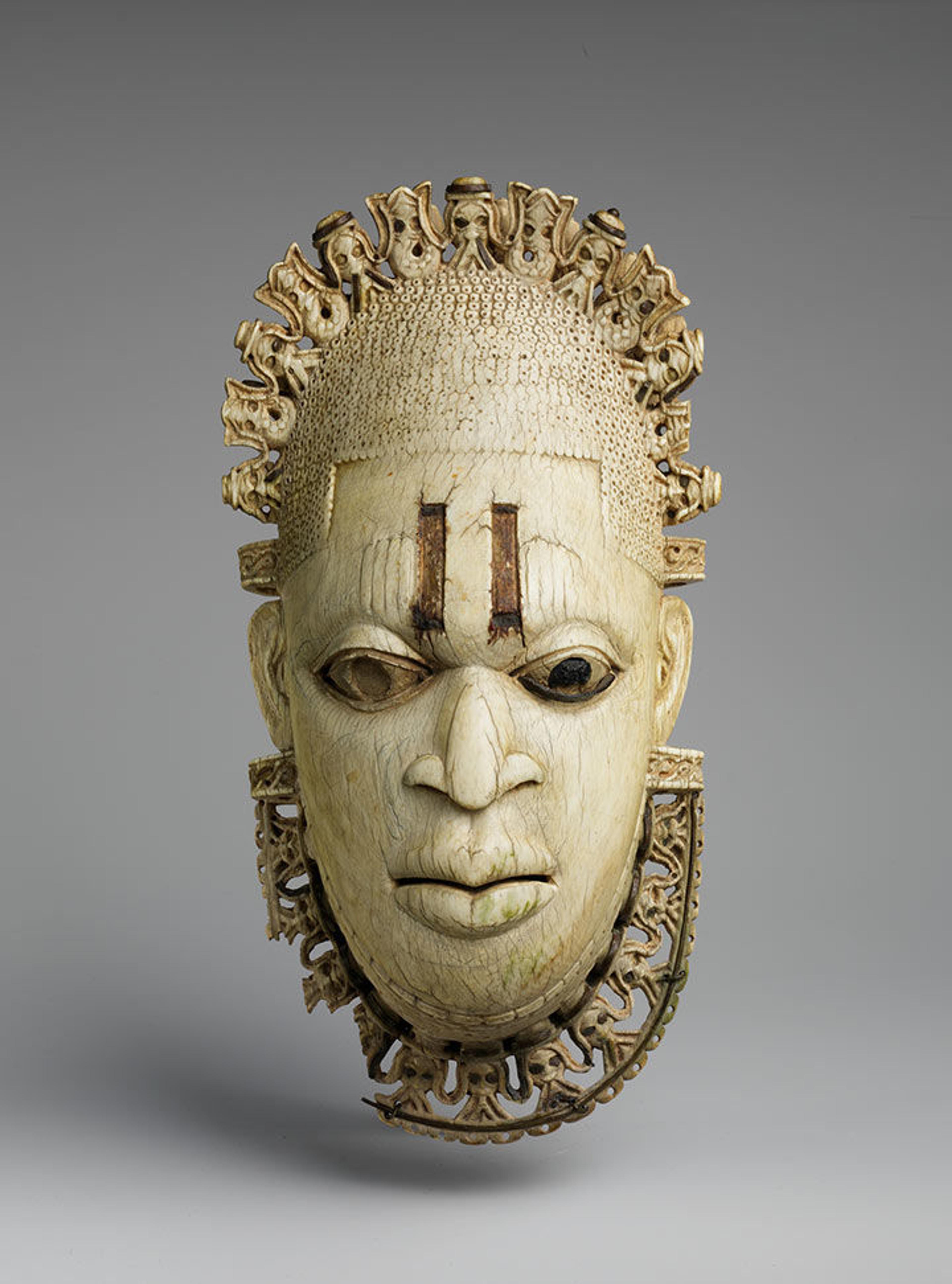 Queen Mother Pendant Mask, Artist at the Court of Benin
