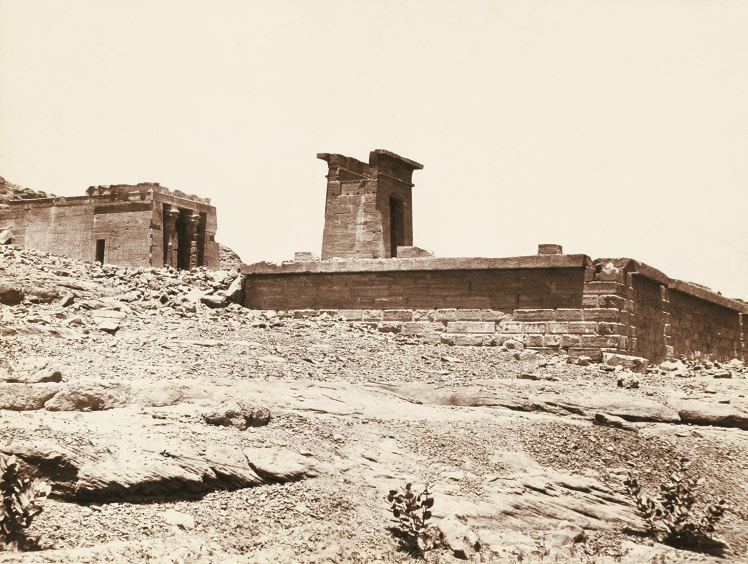 Archival photo of the Temple of Dendur in situ, ca. 1865–1885