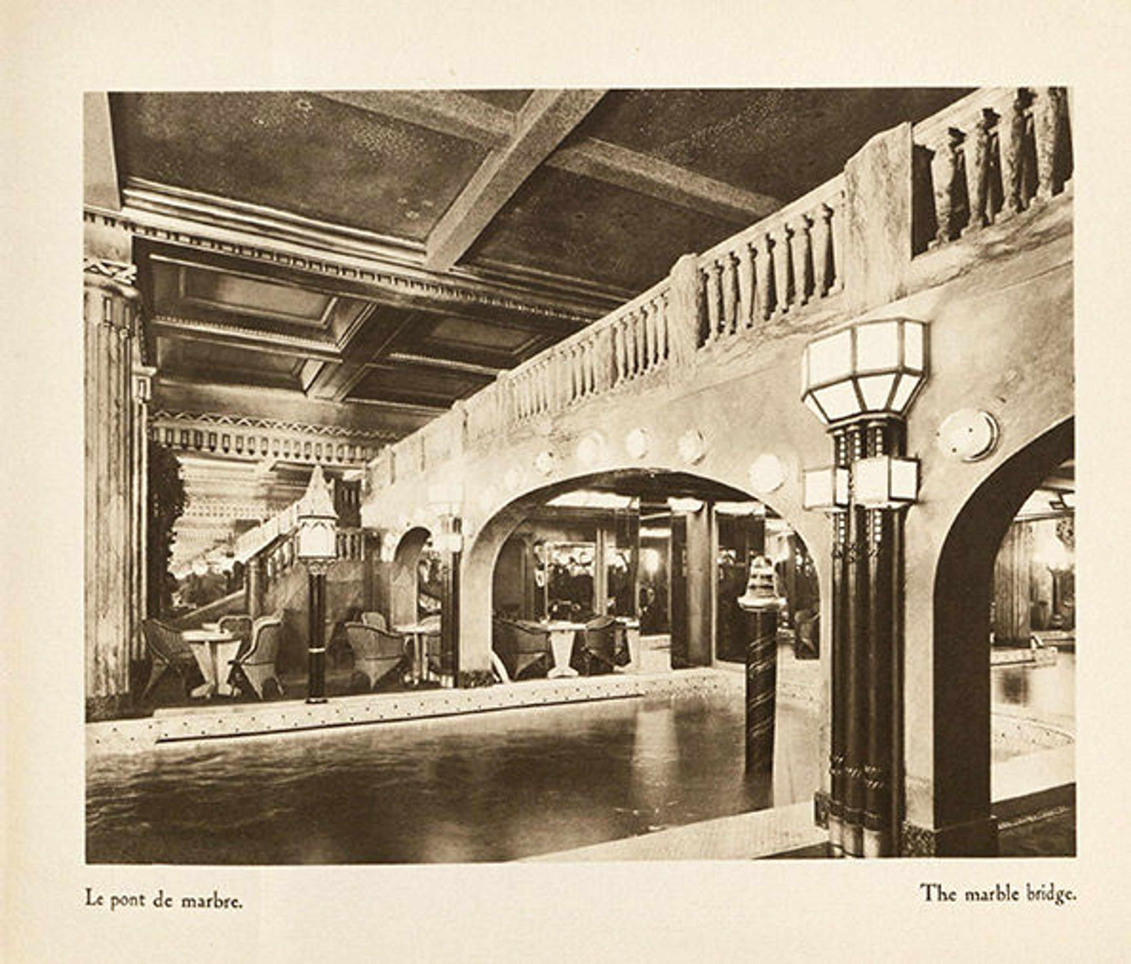 Le Lido des Champs-Elysées