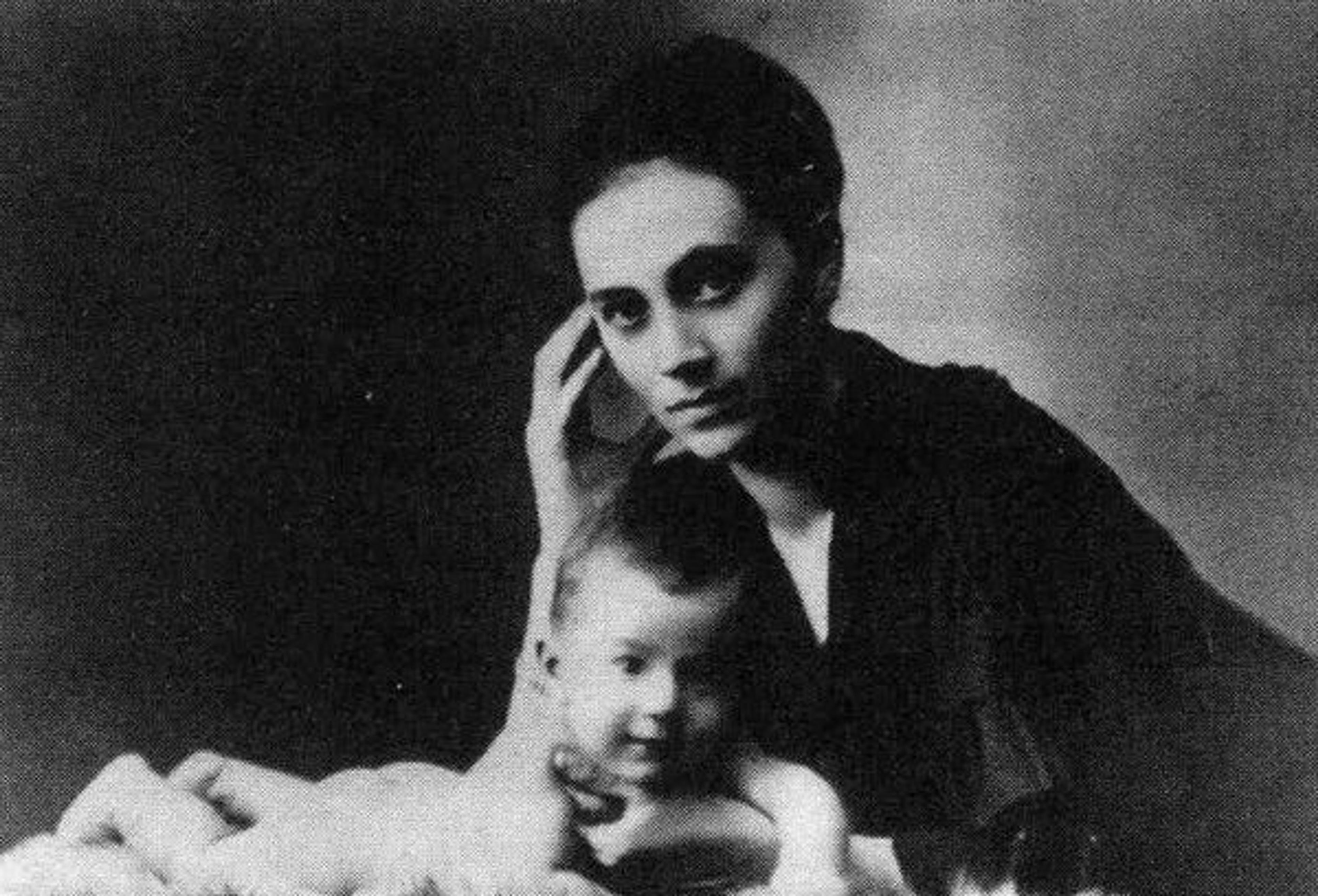Kamila Stösslová with her son Otto, 1917. Public-domain image accessed through Wikimedia Commons