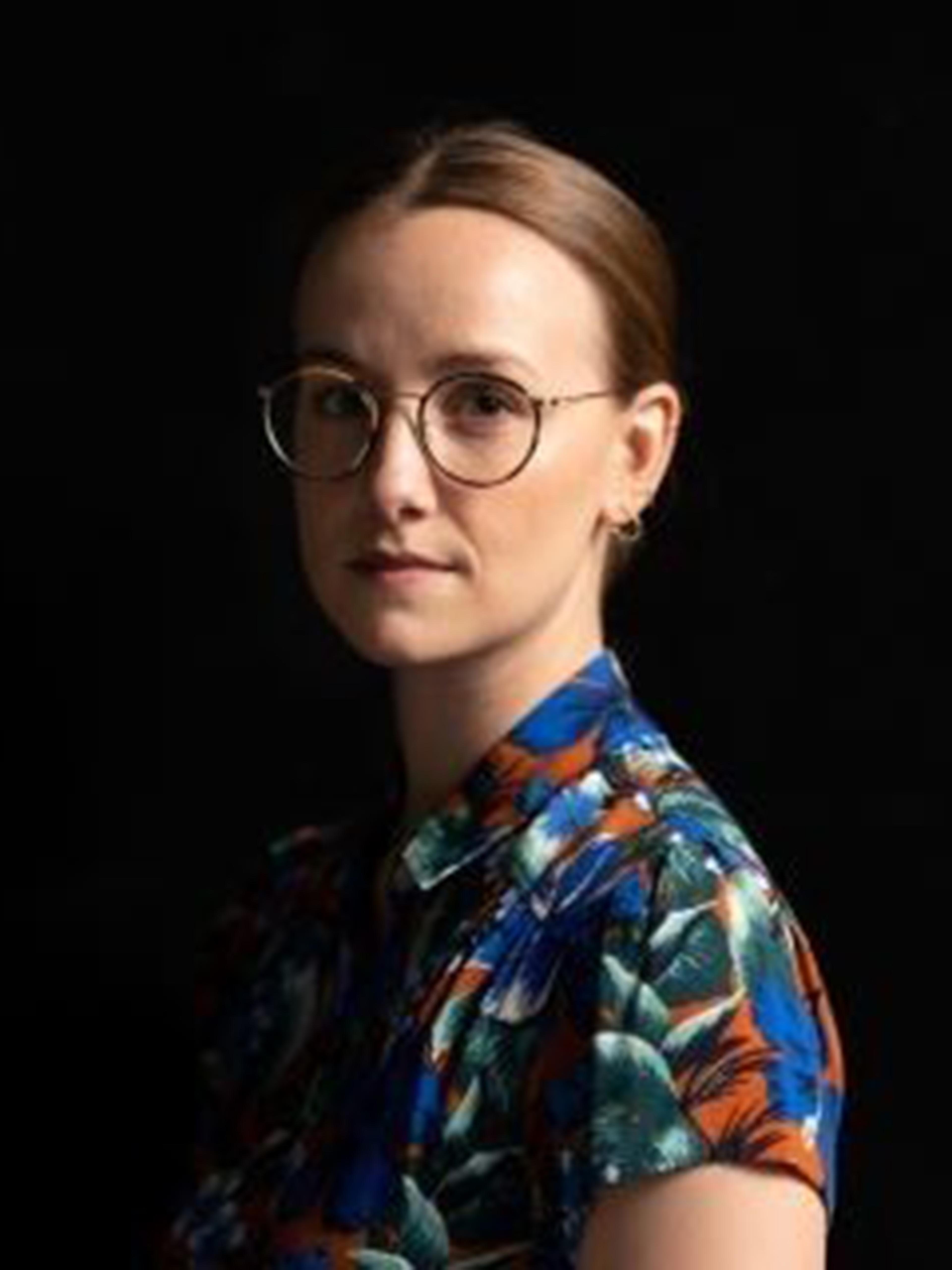 Headshot of Julia Bakker-Arkema