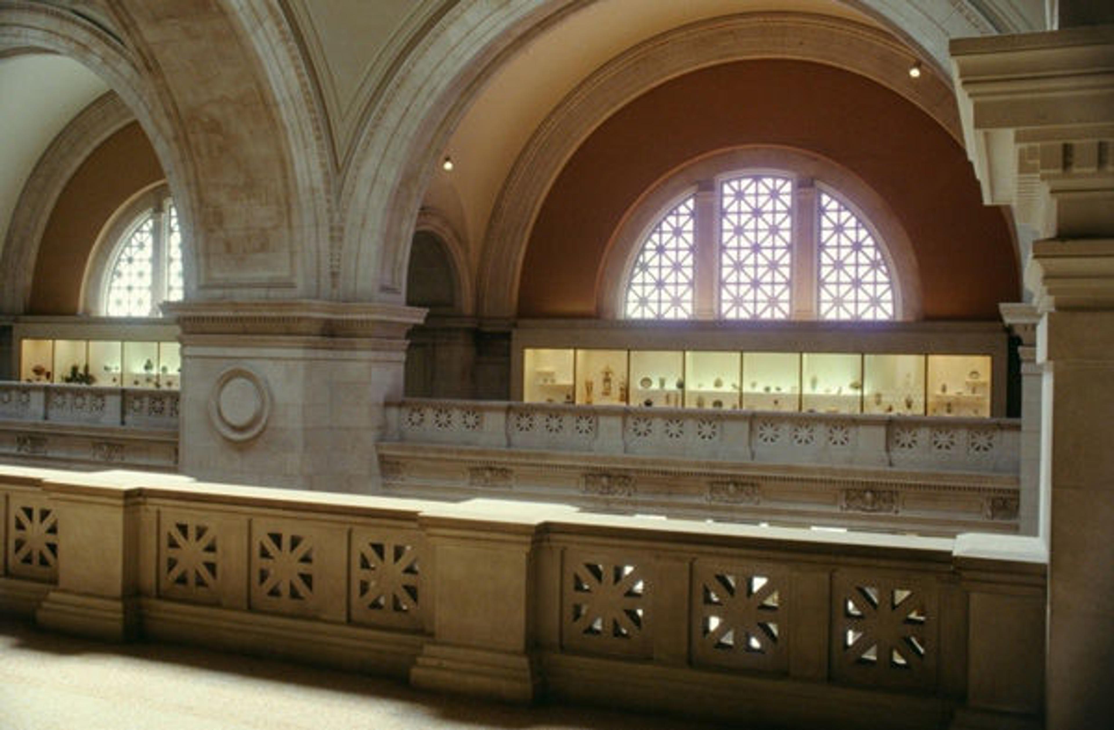 The Great Hall Balcony display of Chinese ceramics (gallery 202)