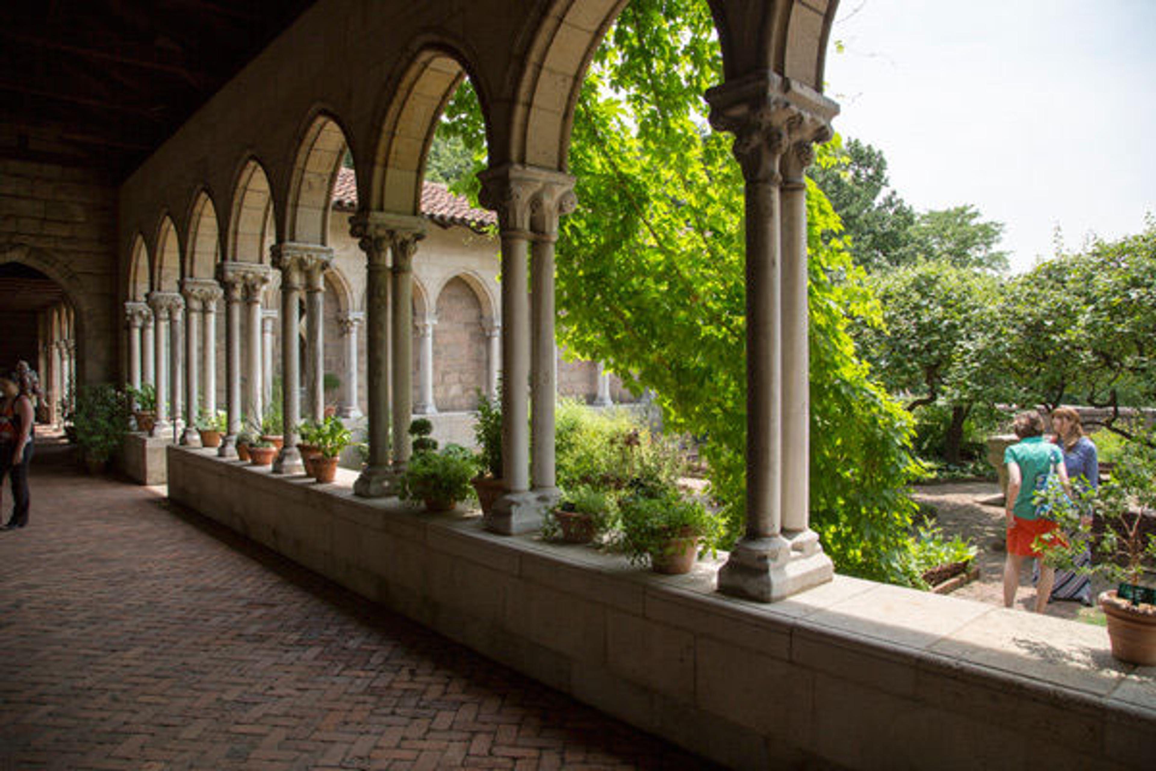 Bonnefont Cloister Arcade