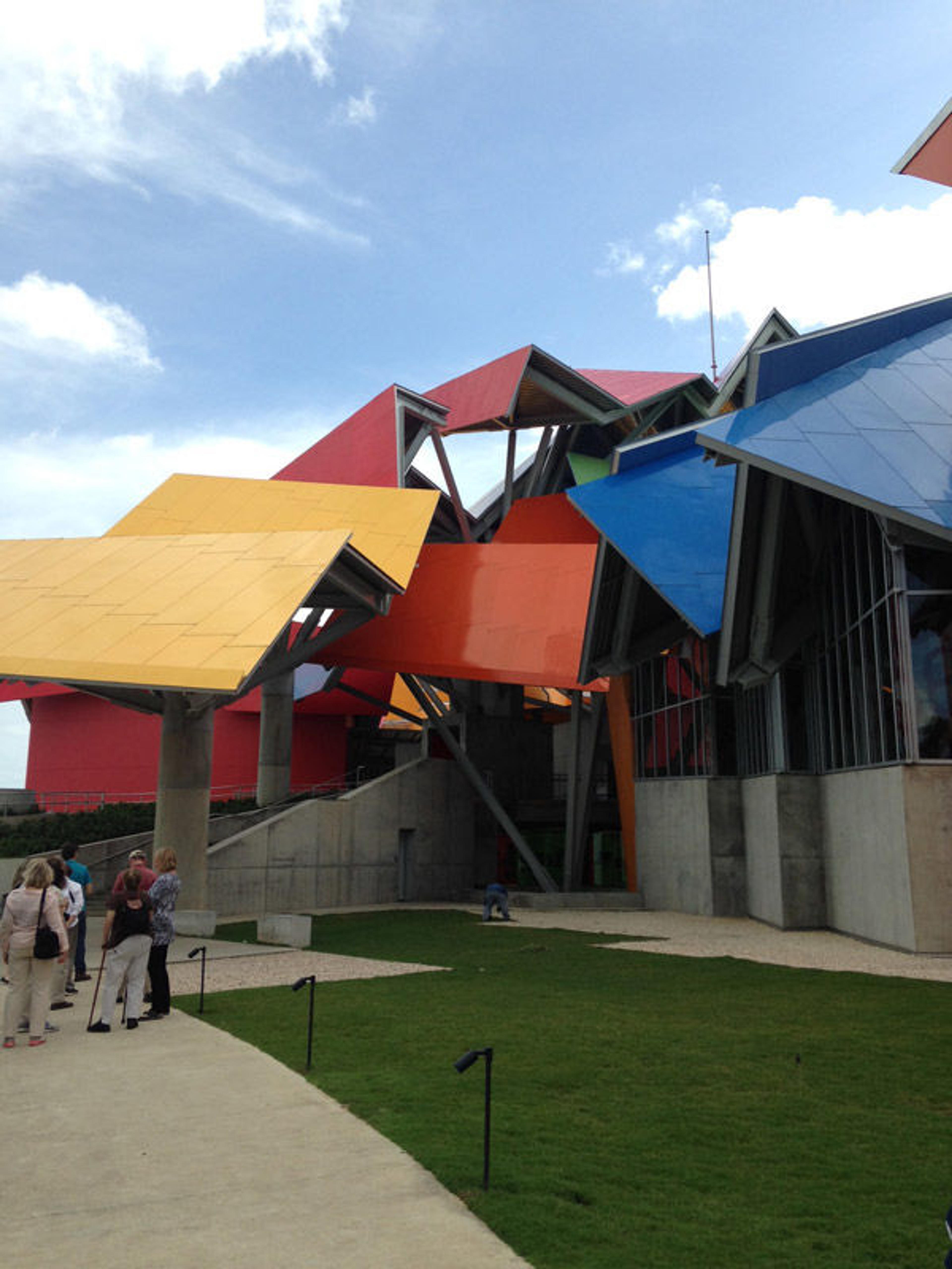Panama City's Biomuseo was designed by architect Frank Gehry, who also created the Guggenheim Museum Bilbao in Spain, the Walt Disney Concert Hall in Los Angeles, and the Experience Music Project in Seattle.