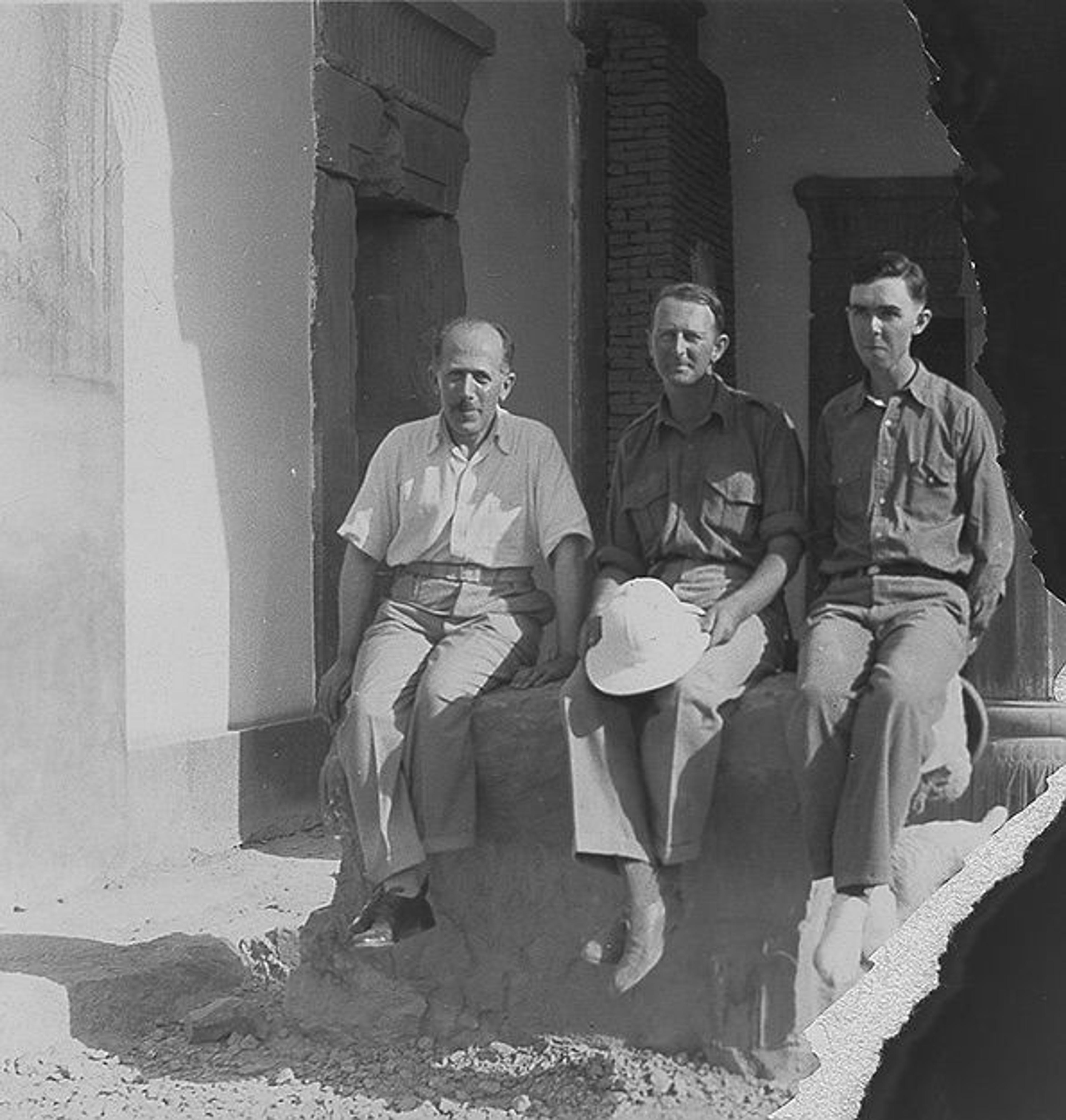 Herzfeld (left) and colleagues at Persepolis