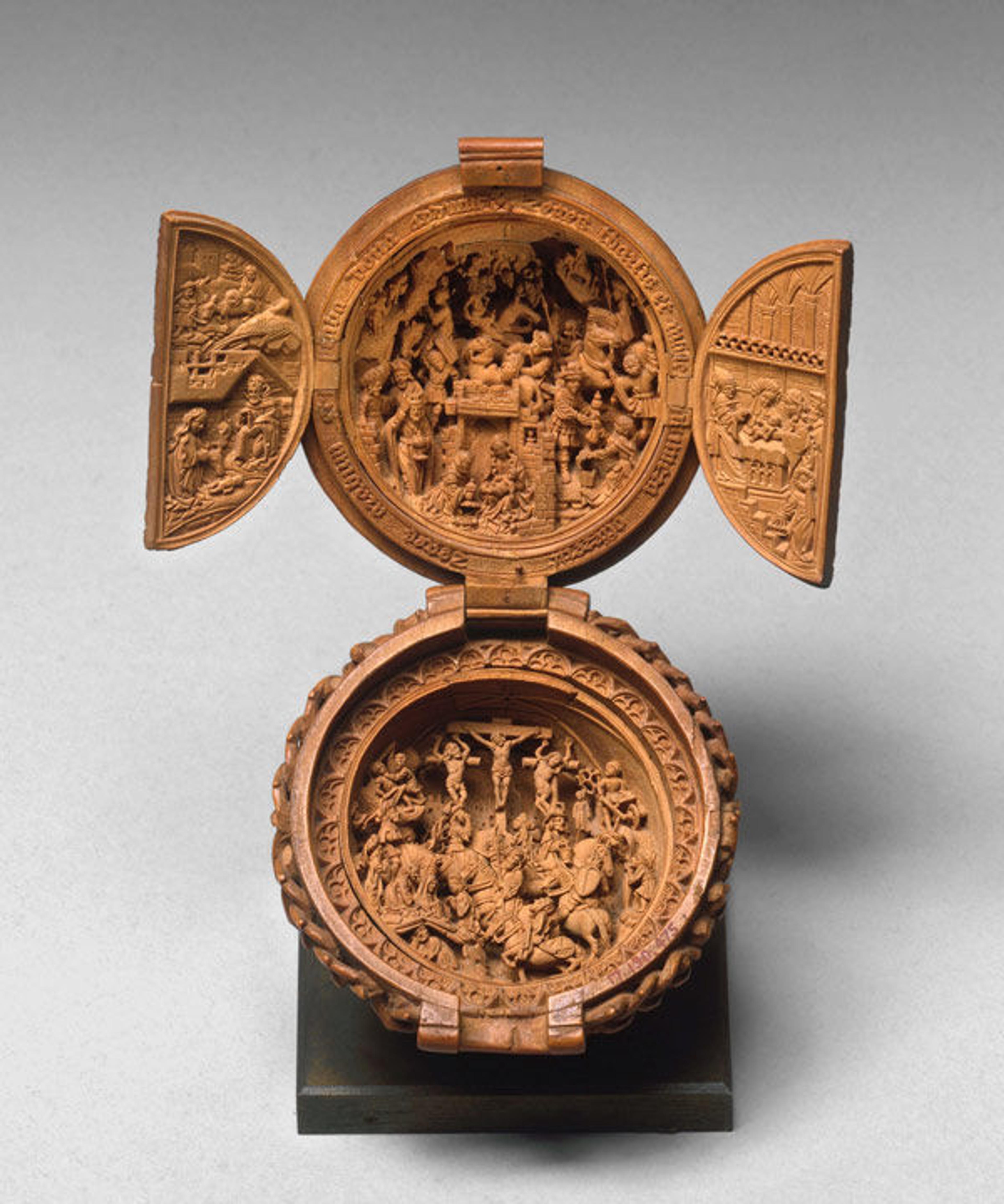 Rosary bead, 1500–1510. South Netherlandish. Boxwood; diam: 2 1/16 in. (5.2 cm). The Metropolitan Museum of Art, New York, Gift of J. Pierpont Morgan, 1917 (17.190.475)