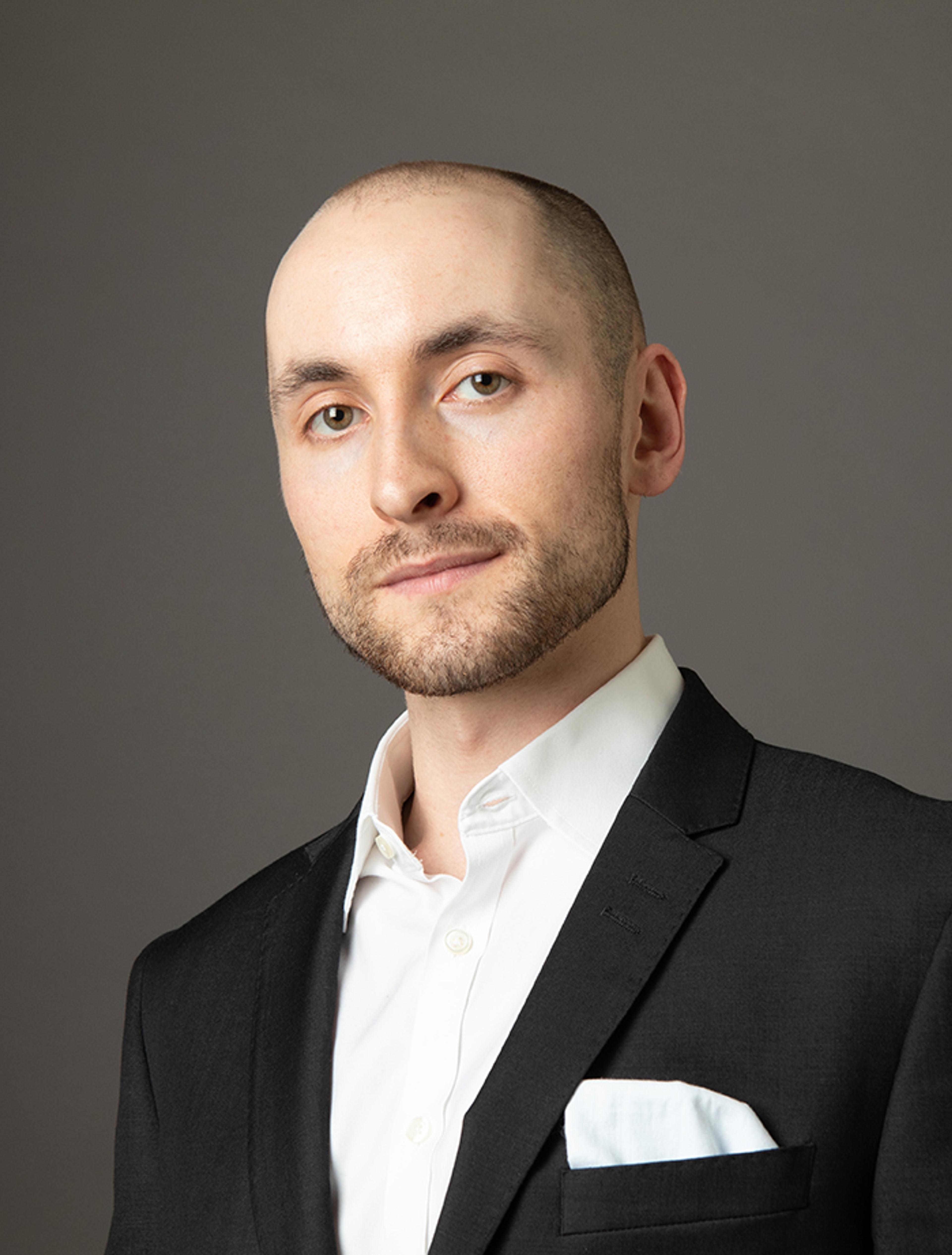 Headshot of Jonathan Vernon